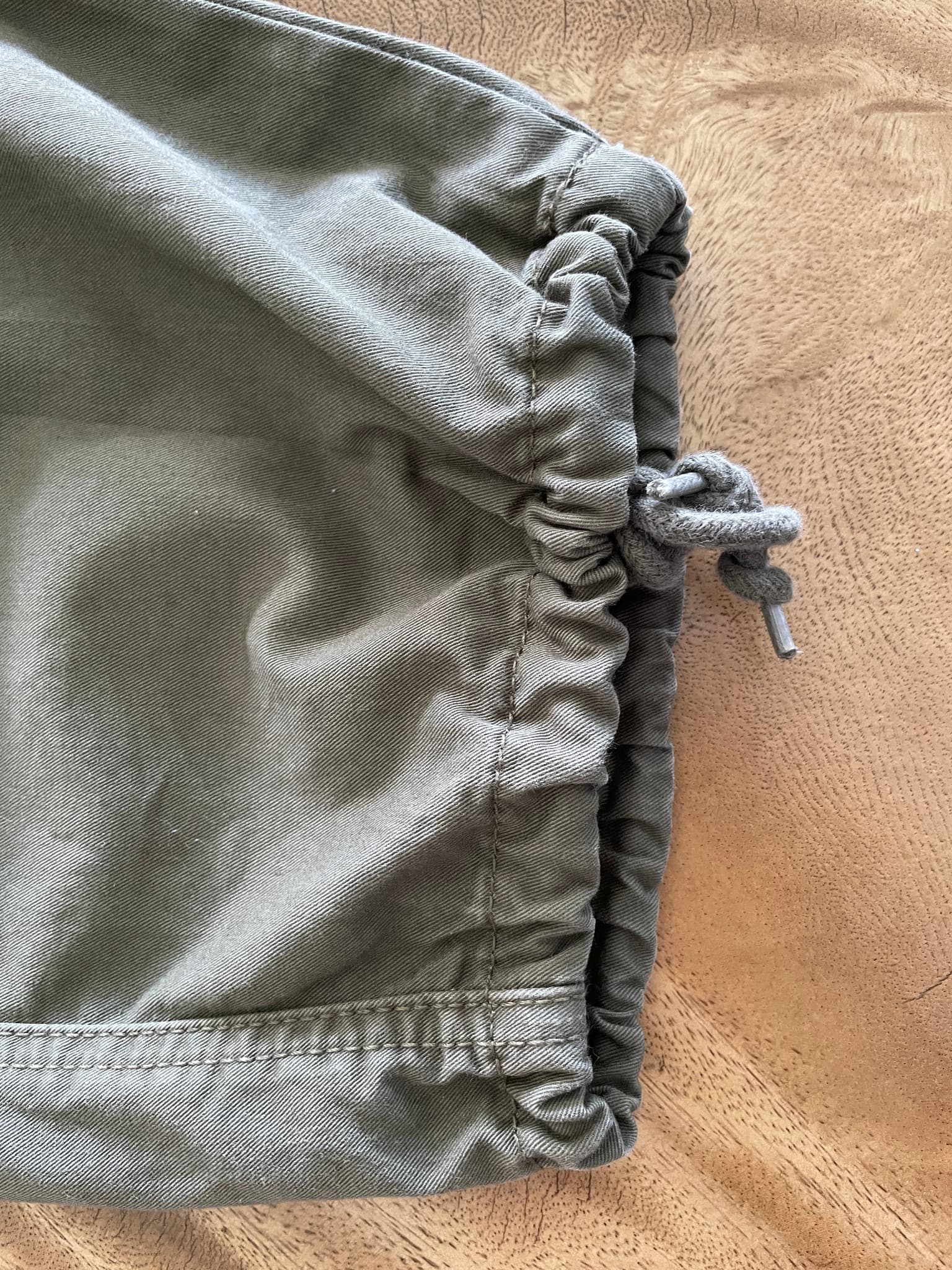 Levi's '94 Baggy Cargo Pants Olive Green Women's W30 — photo 4 of 10