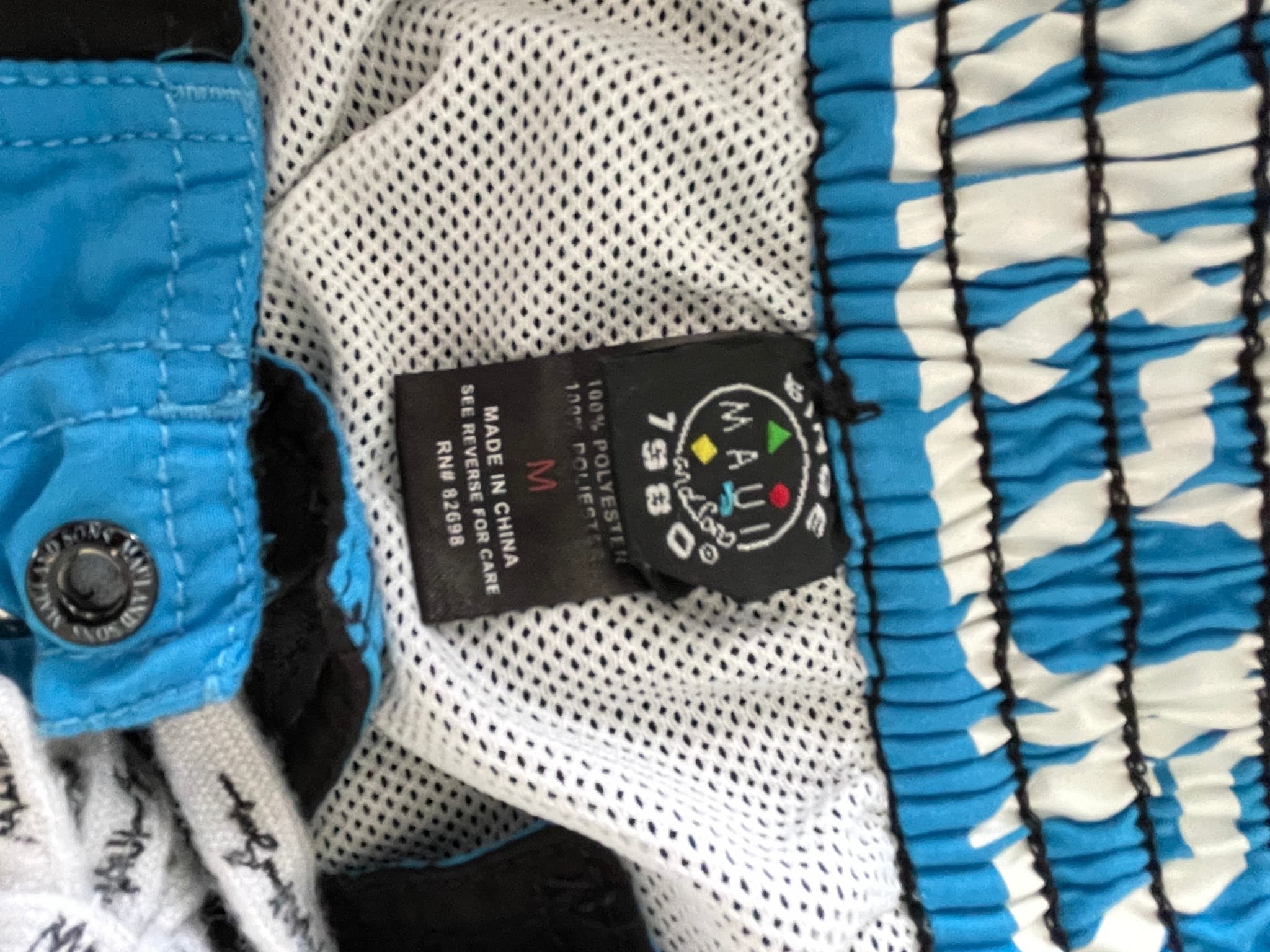 Maui and Sons Sharkman Hukilau Boardshorts Graphic Print Black White Blue Men's M — photo 5 of 9