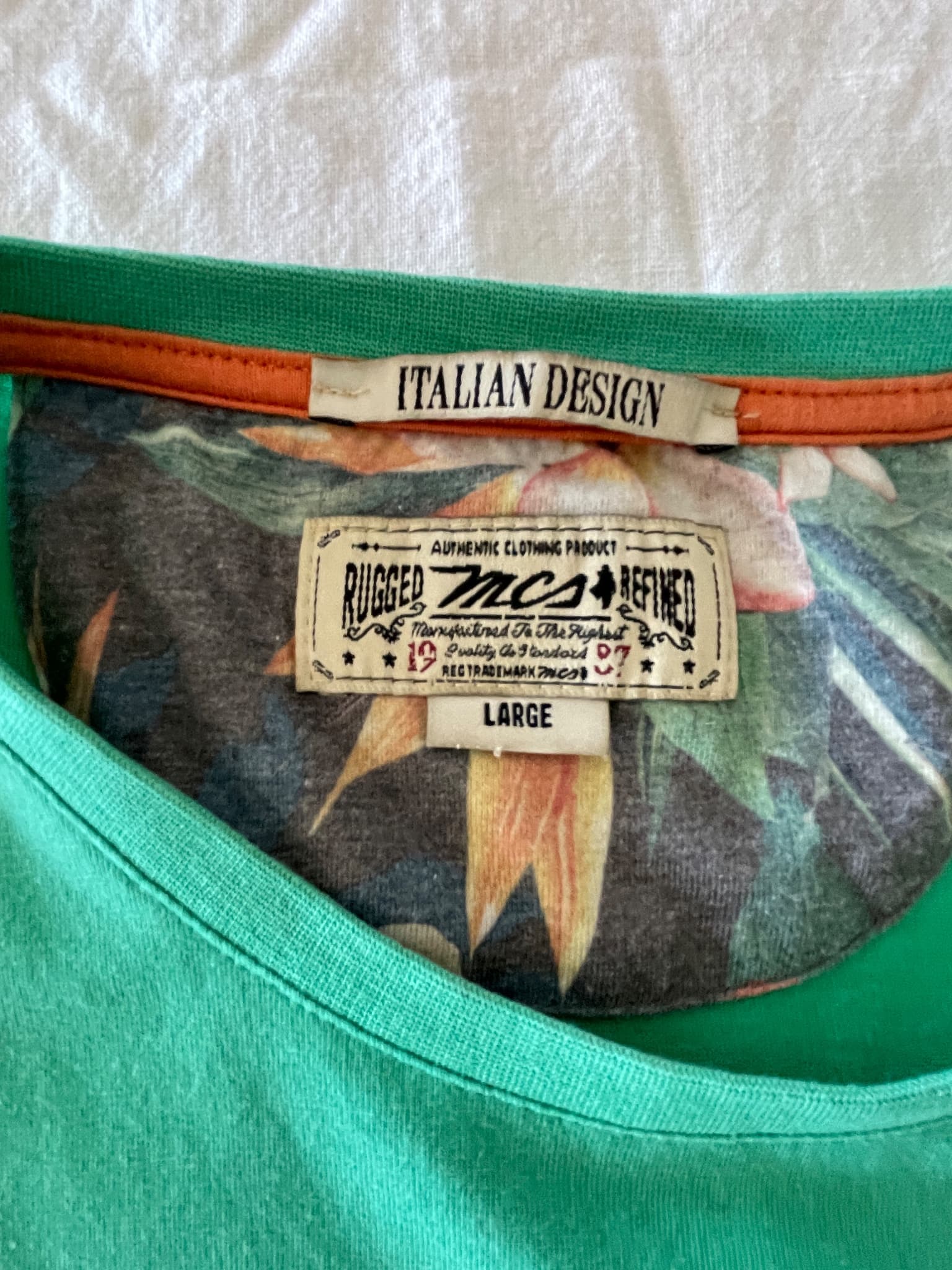 MCS Marlboro Classics Men's Green T-Shirt With Floral Pocket Size Large — photo 2 of 6