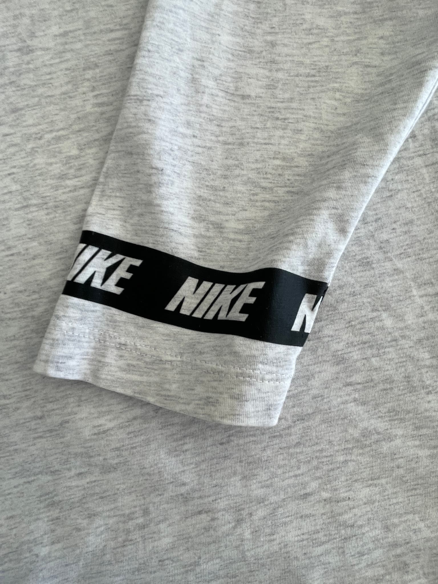 Nike Long Sleeve T-Shirt Logo Cuffs Grey Men's M — photo 3 of 13
