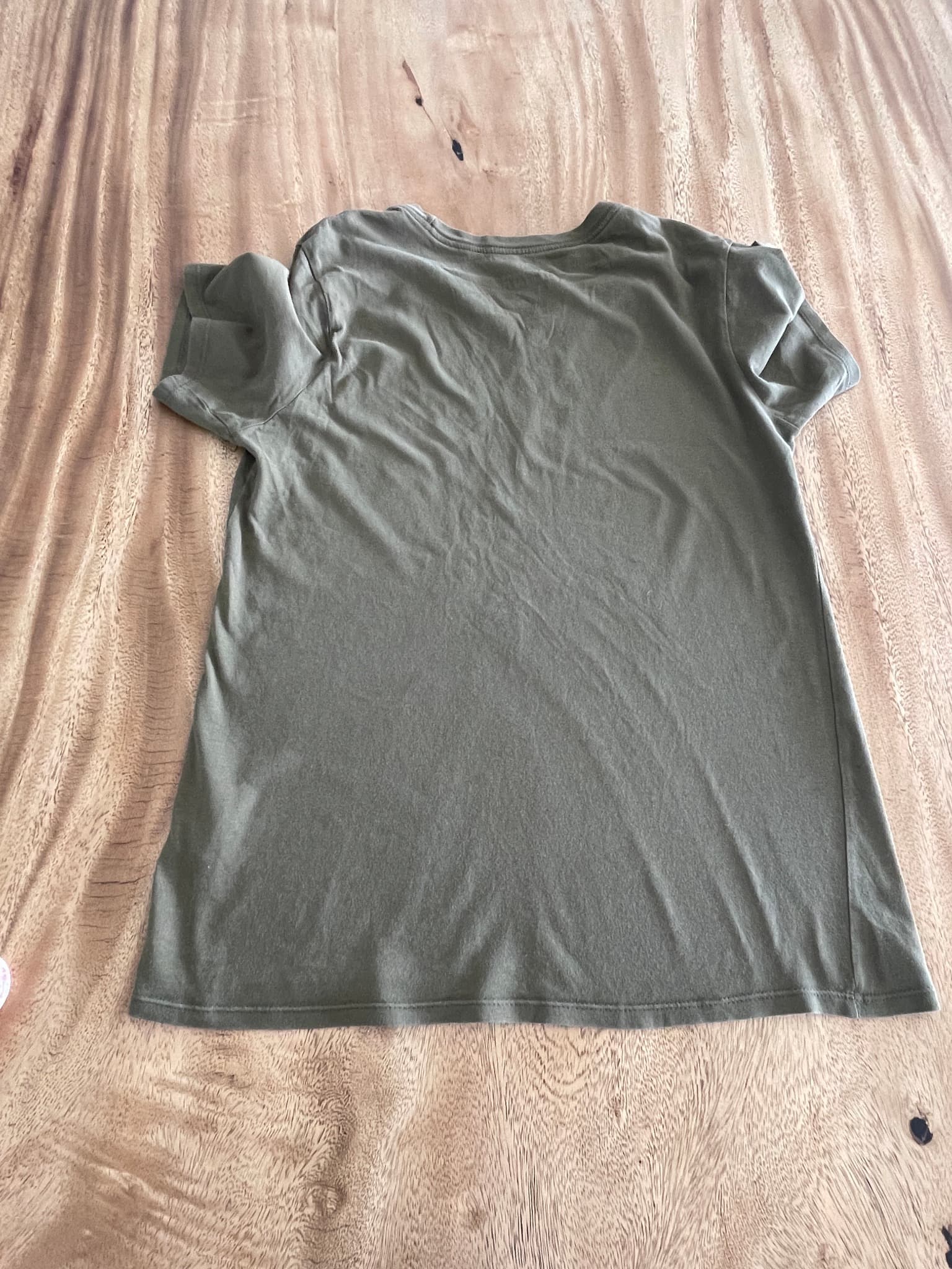 Nike Sportswear Club T-Shirt Embroidered Logo Olive Green Men's S — photo 6 of 8
