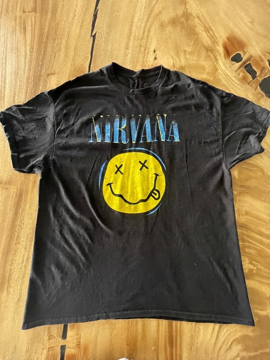Nirvana Graphic T-Shirt Smiley Face Logo Black Unisex — photo 1 of 6