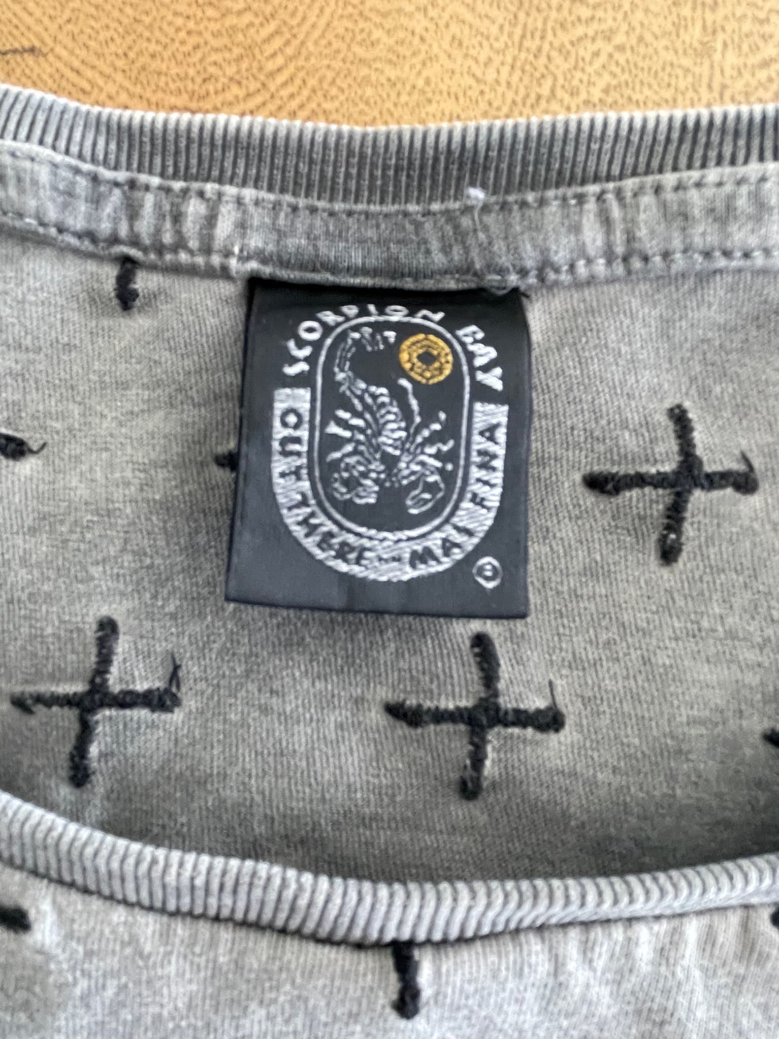 Scorpion Bay T-Shirt Cross Print Pocket Grey Men's L — photo 3 of 8