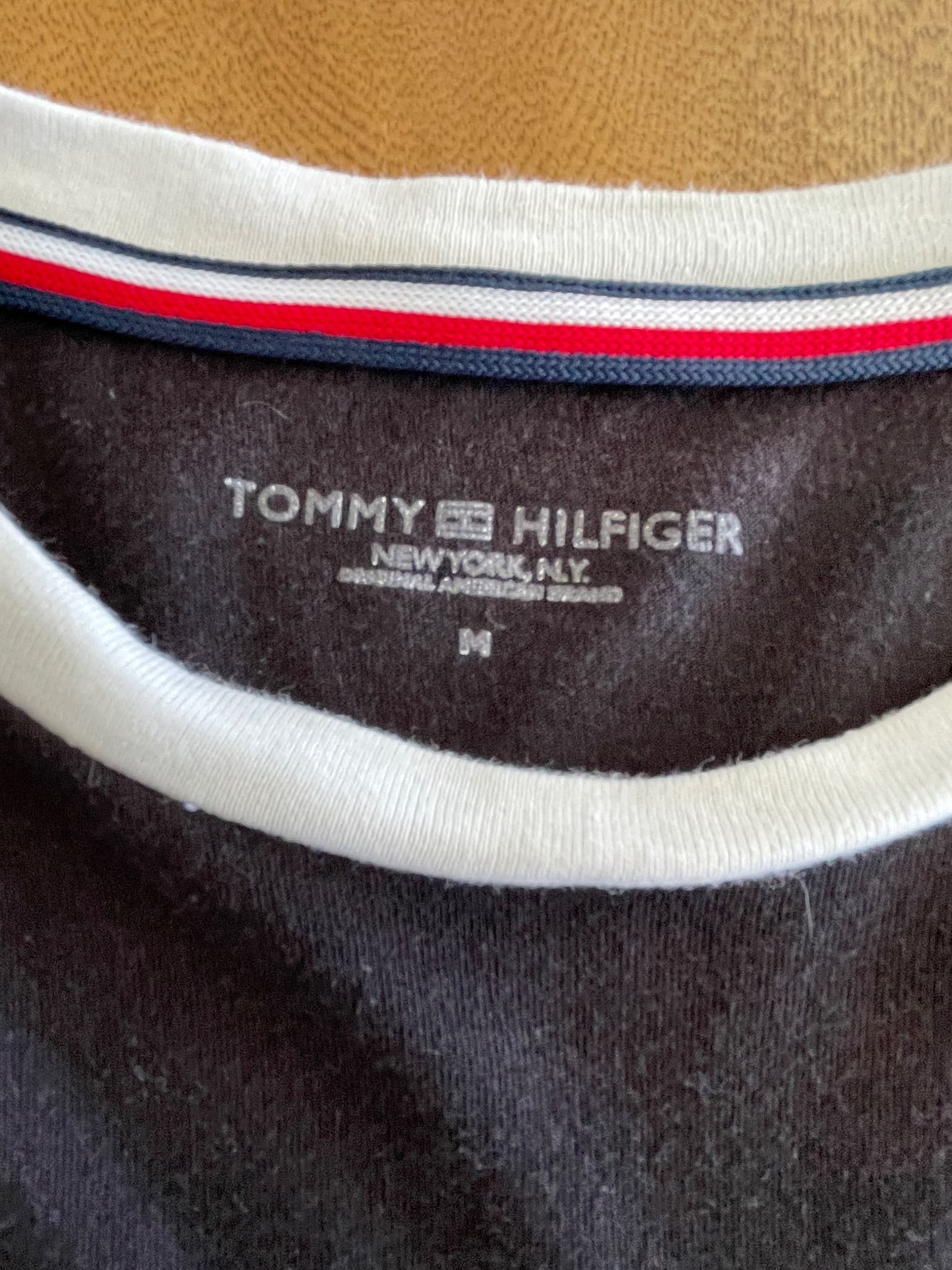 Tommy Hilfiger T-Shirt Logo Chest Stripe Black Men's M — photo 3 of 6