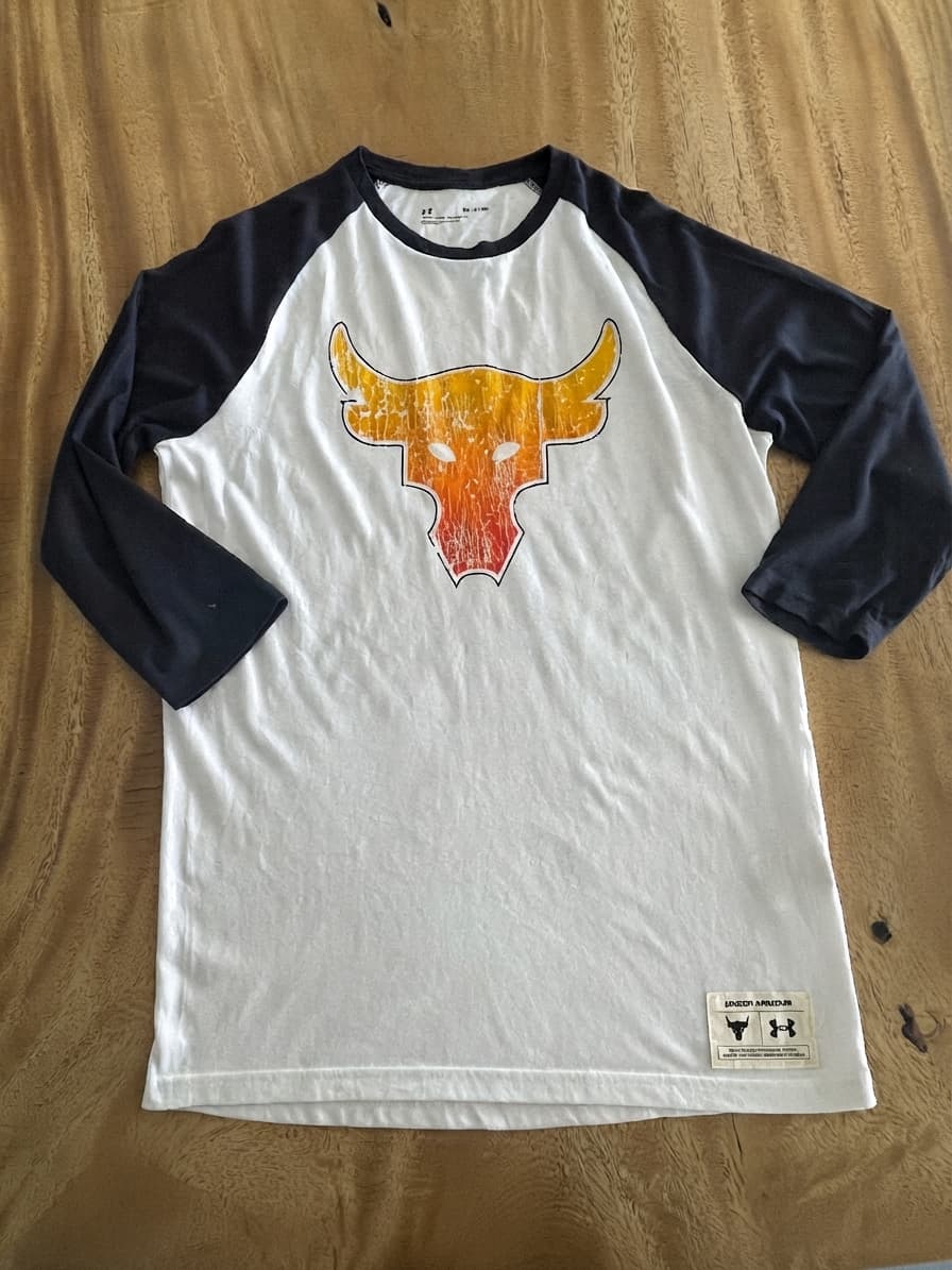 Under Armour Project Rock Raglan 3/4 Sleeve Shirt Brahma Bull White and Black Men's S — photo 1 of 8