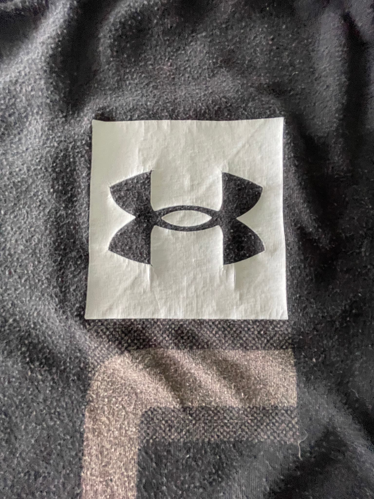 Under Armour Vertical Logo Graphic T-Shirt Black Men's XL — photo 2 of 10