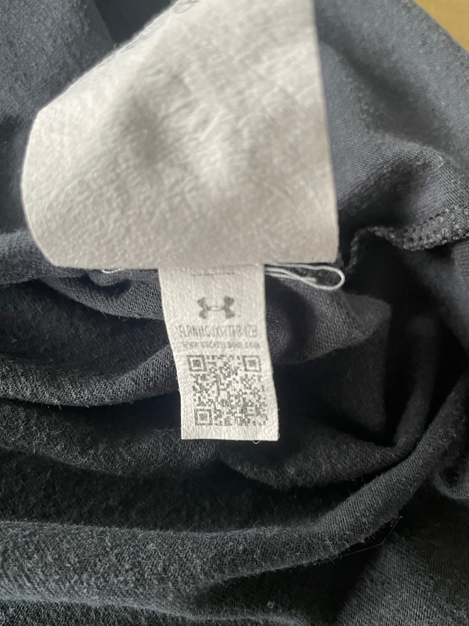 Under Armour Vertical Logo Graphic T-Shirt Black Men's XL — photo 5 of 10