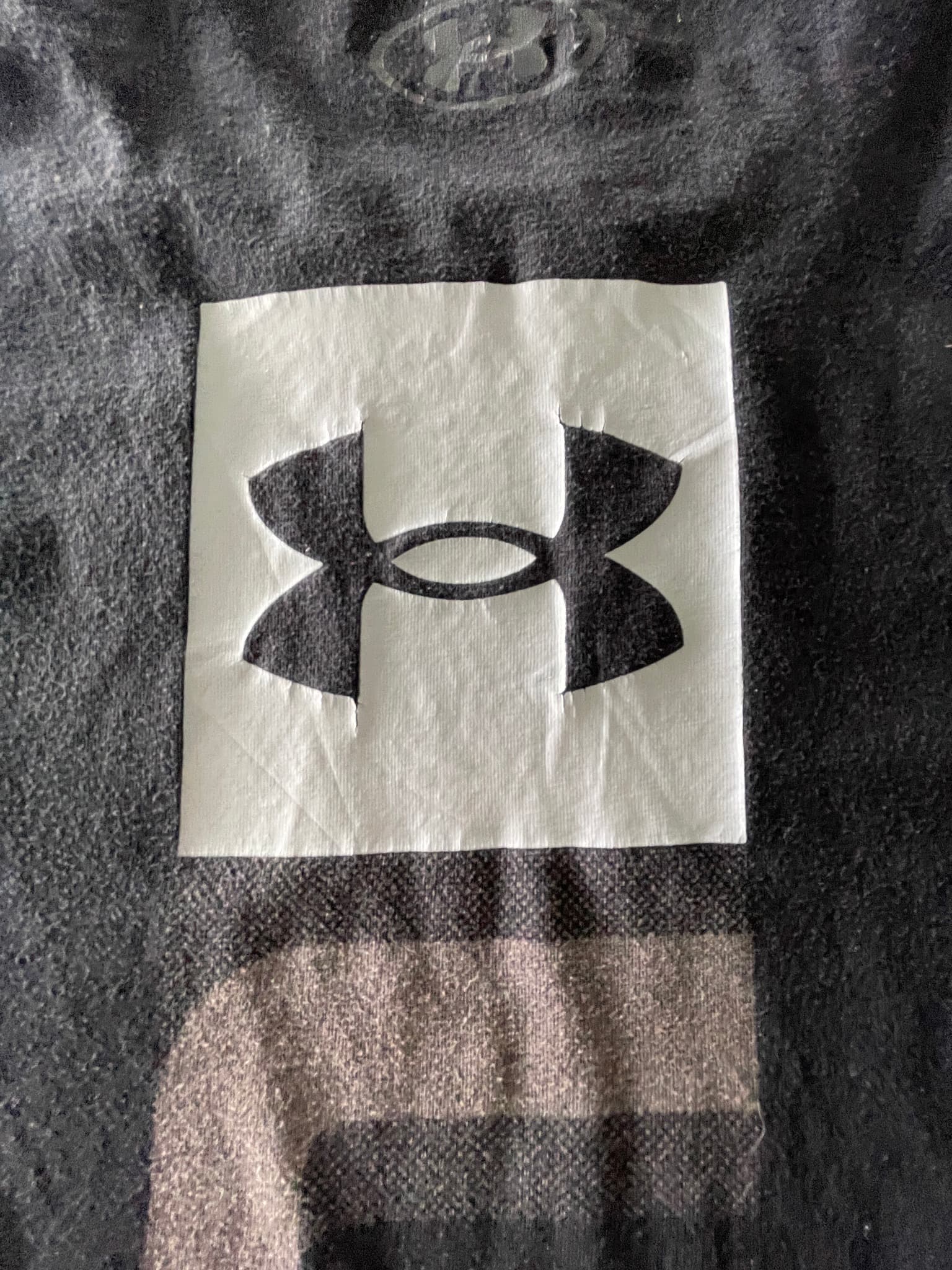 Under Armour Vertical Logo Graphic T-Shirt Black Men's XL — photo 9 of 10