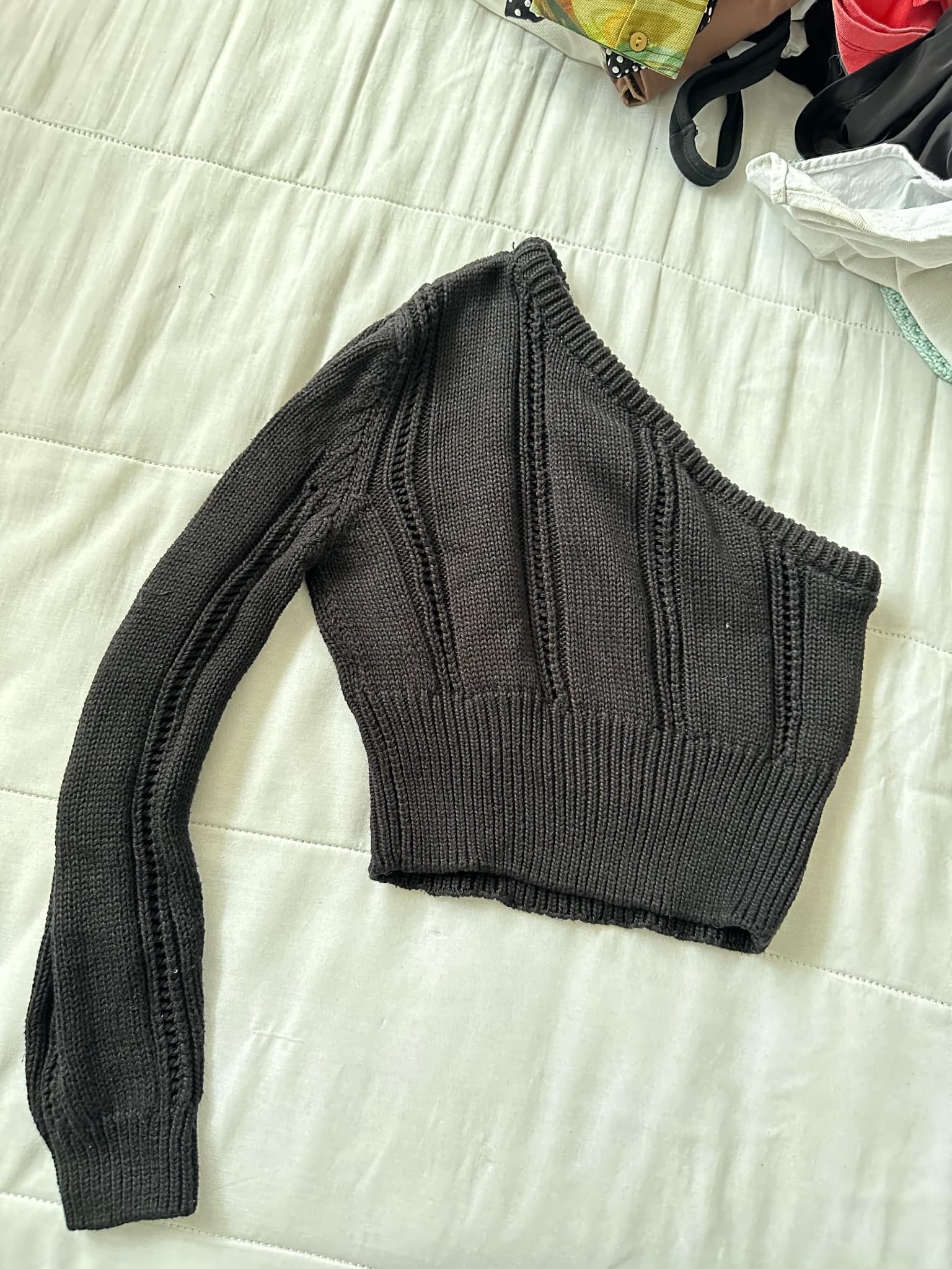 Black One-Shoulder Ribbed Knit Crop Top — photo 2 of 2