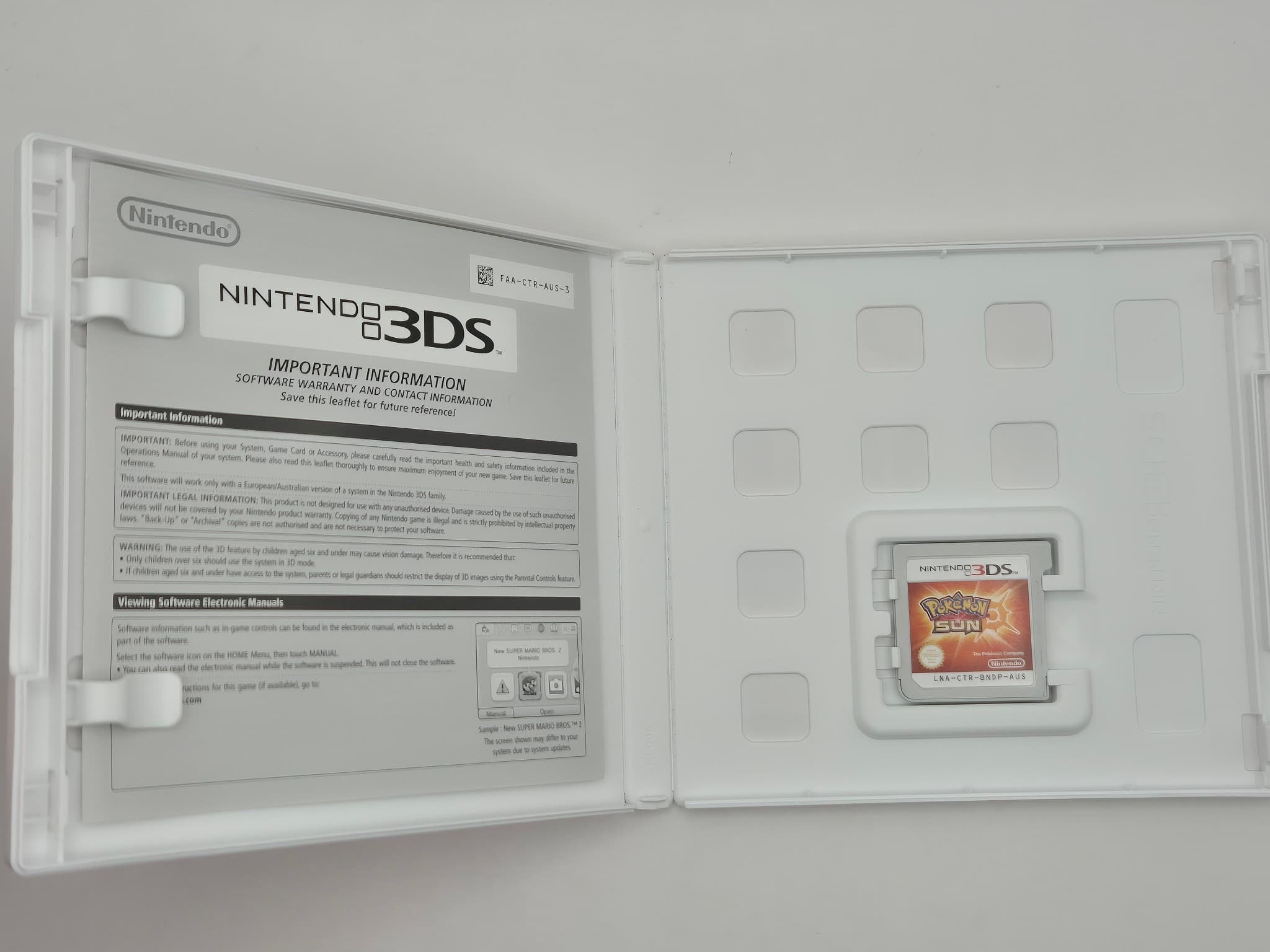 Pokémon Sun Nintendo 3DS Game PAL Authentic — photo 4 of 6