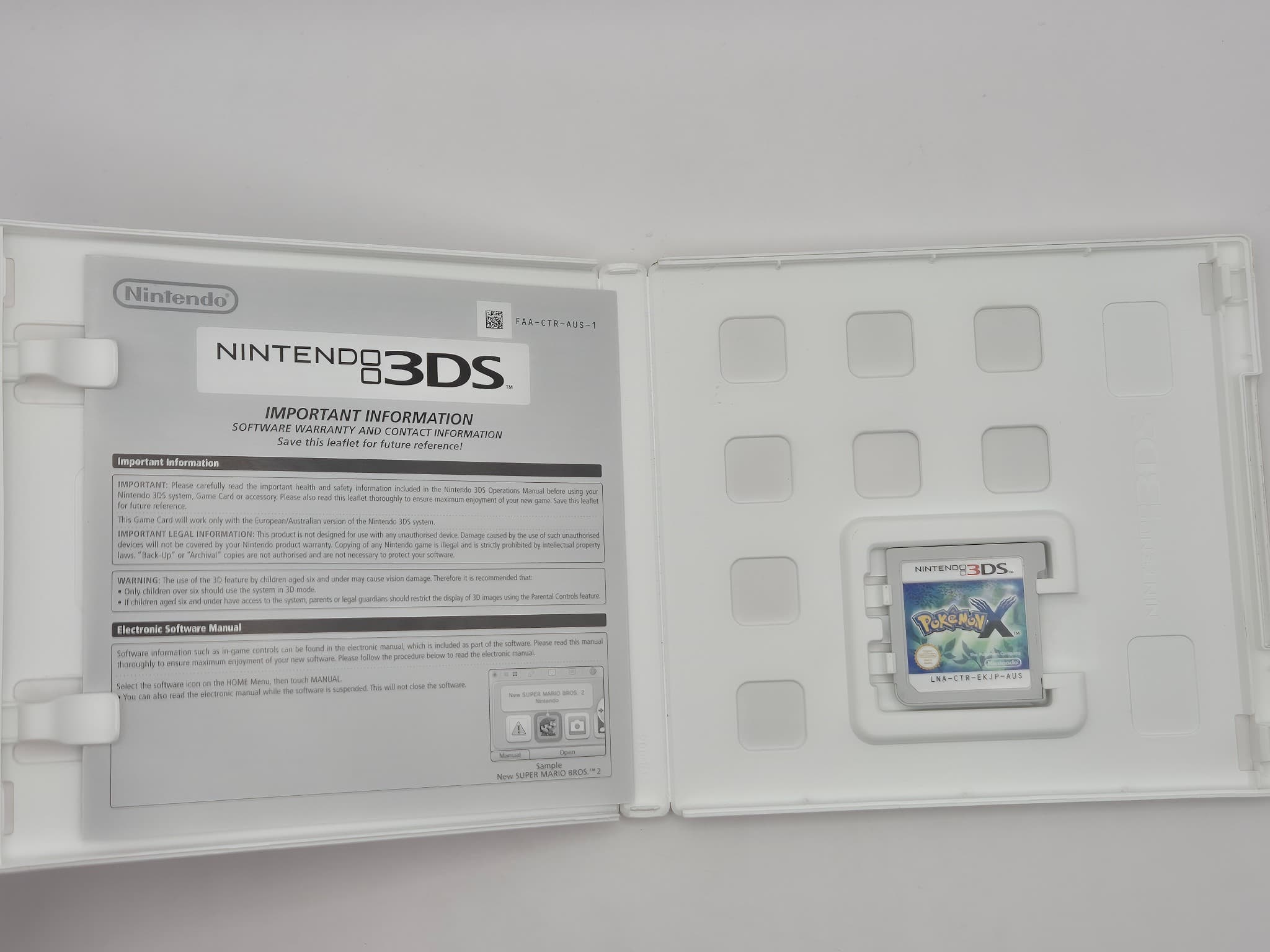 Pokémon X Nintendo 3DS Authentic PAL Game — photo 4 of 6