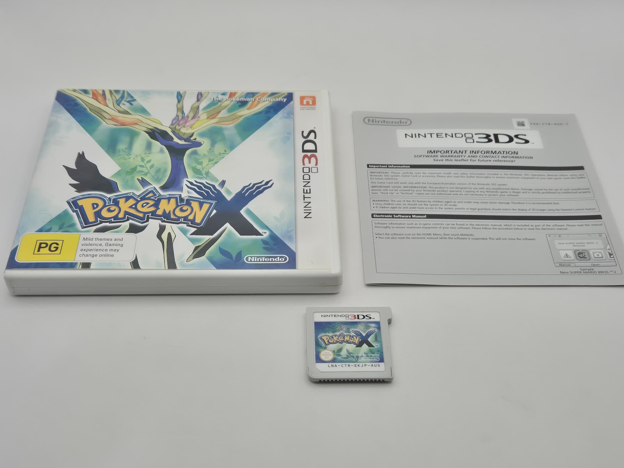 Pokémon X Nintendo 3DS Authentic PAL Game — photo 1 of 6