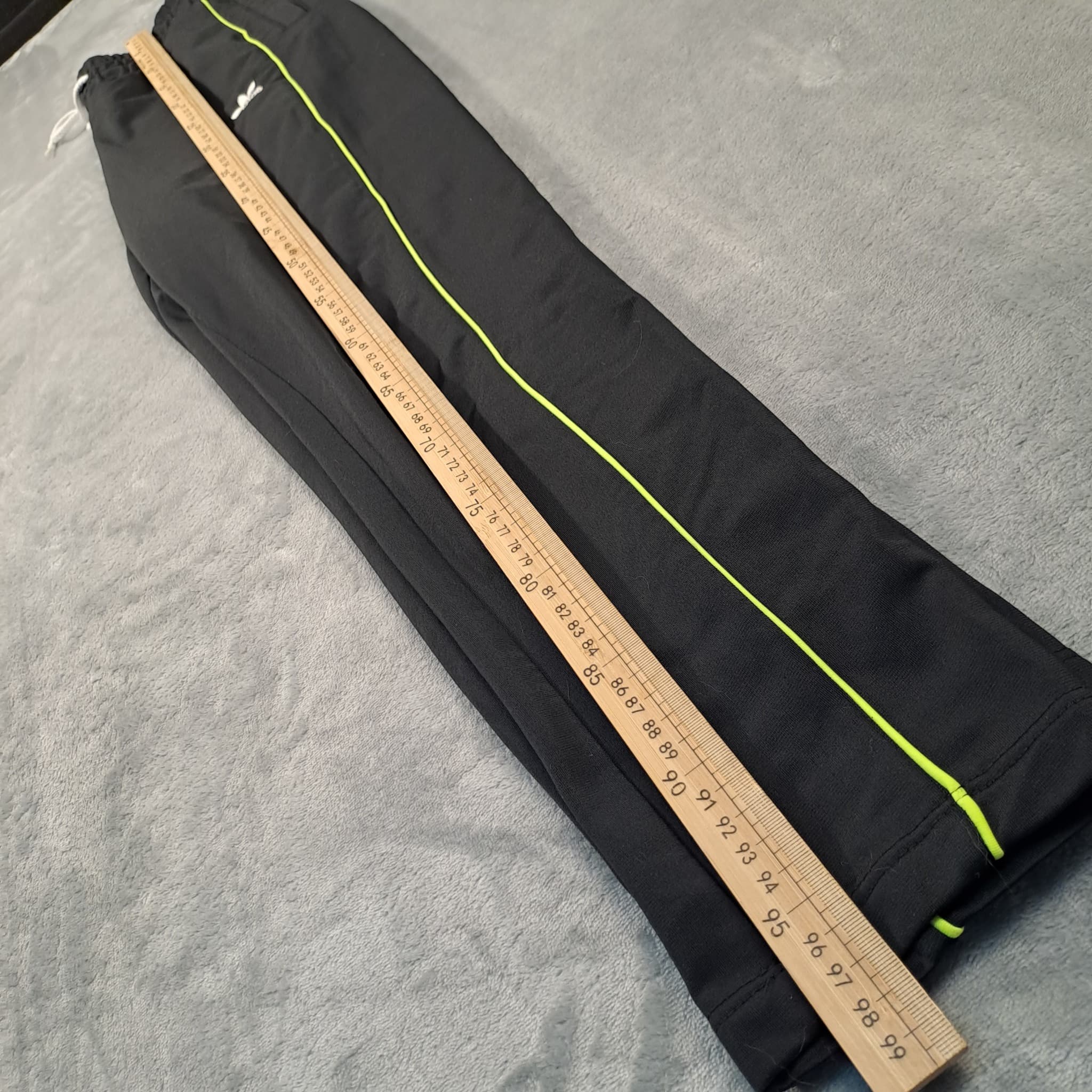 Adidas Originals Women's Track Pants Size 8 Black Neon Yellow Piping — photo 4 of 7