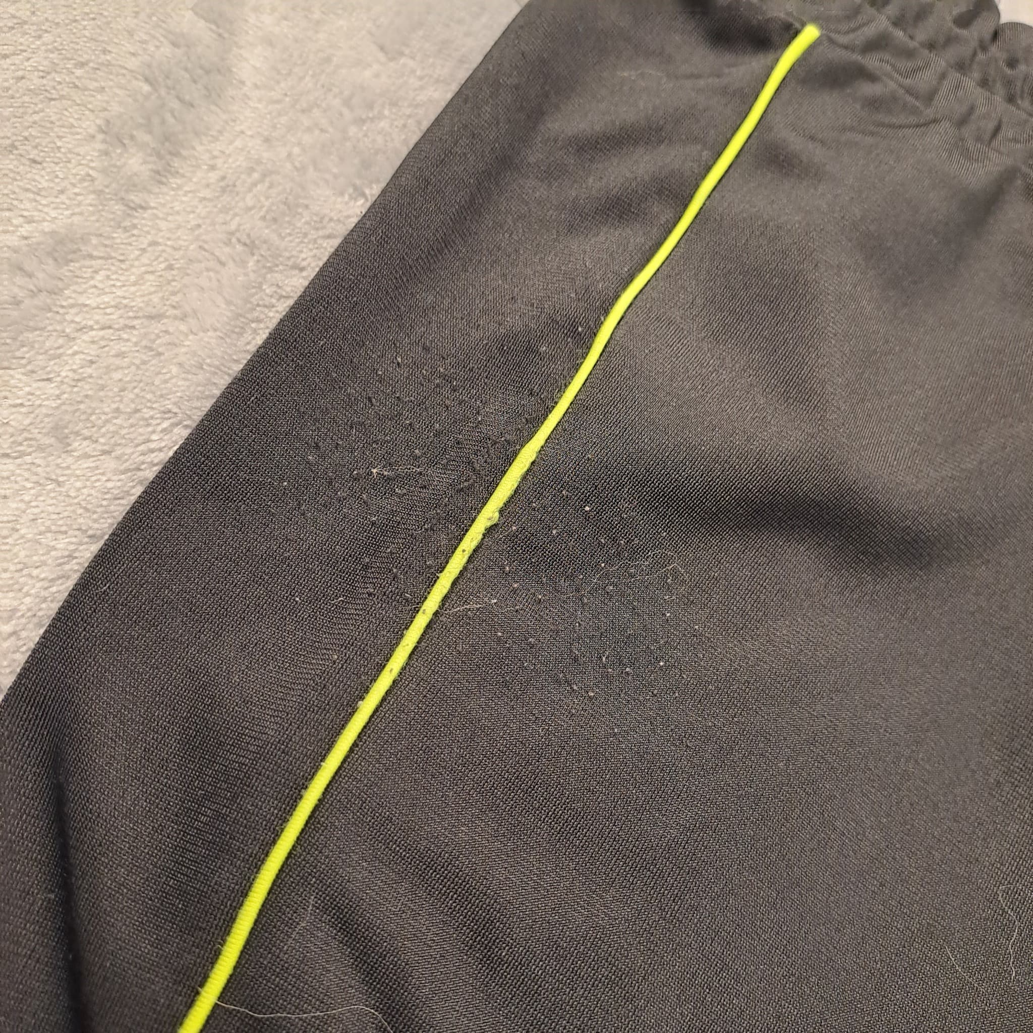 Adidas Originals Women's Track Pants Size 8 Black Neon Yellow Piping — photo 7 of 7
