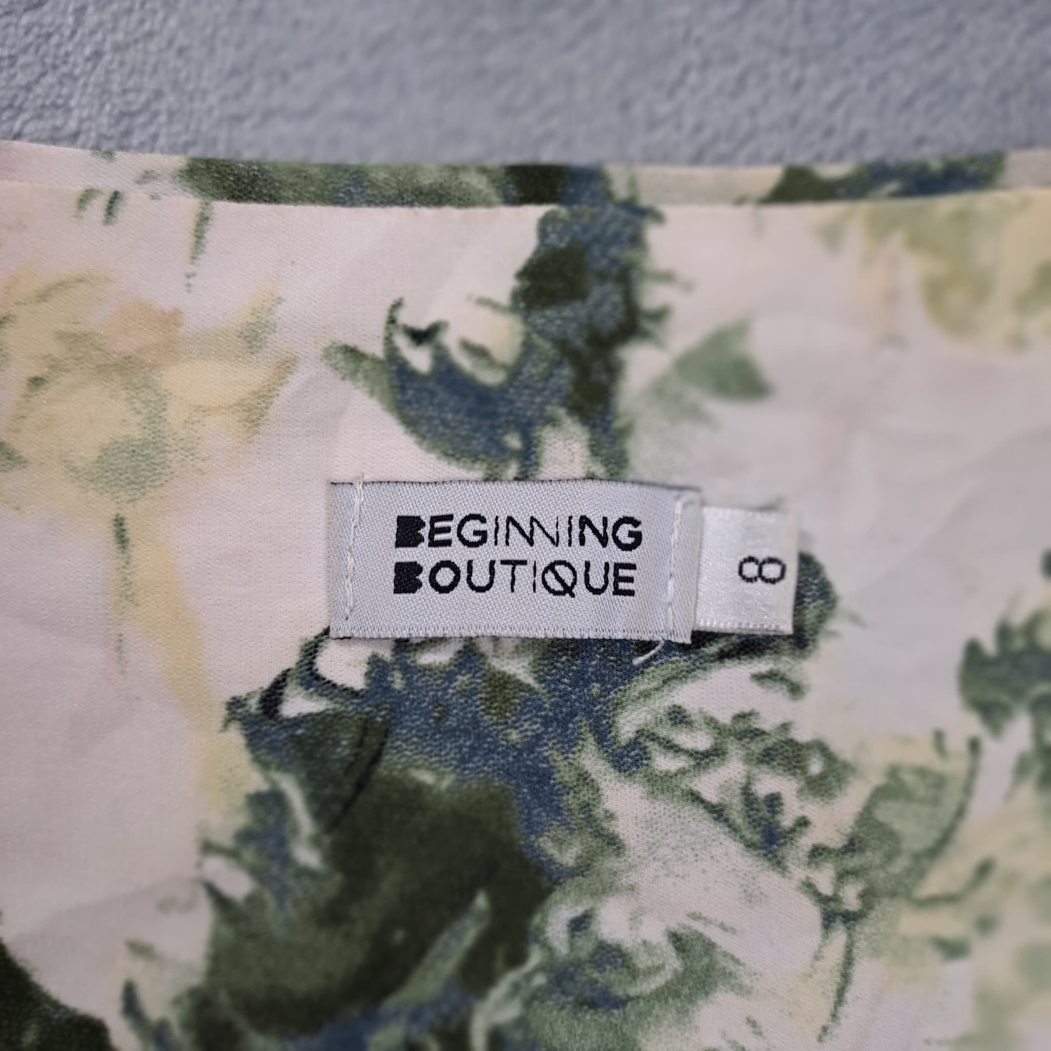 Beginning Boutique Tie Crop Top Woman's Size 8 Green Floral — photo 2 of 5