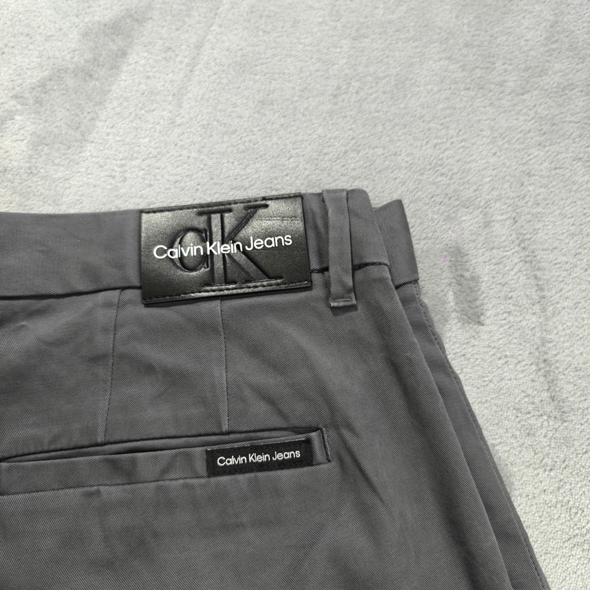 Calvin Klein Jeans Jeans Jeans Men's Slim Fit Chino Pants Grey Size 32 — photo 2 of 7