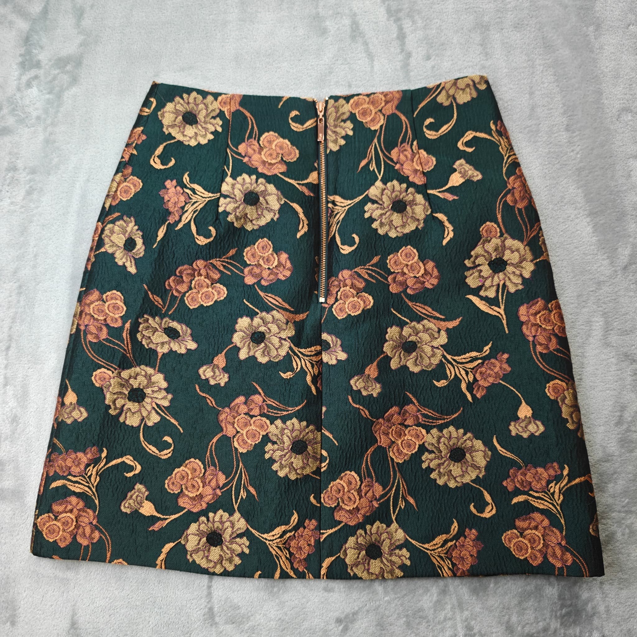 Cue Australia Floral Jacquard Mini Skirt - Dark Green & Gold Size 6 — photo 6 of 6