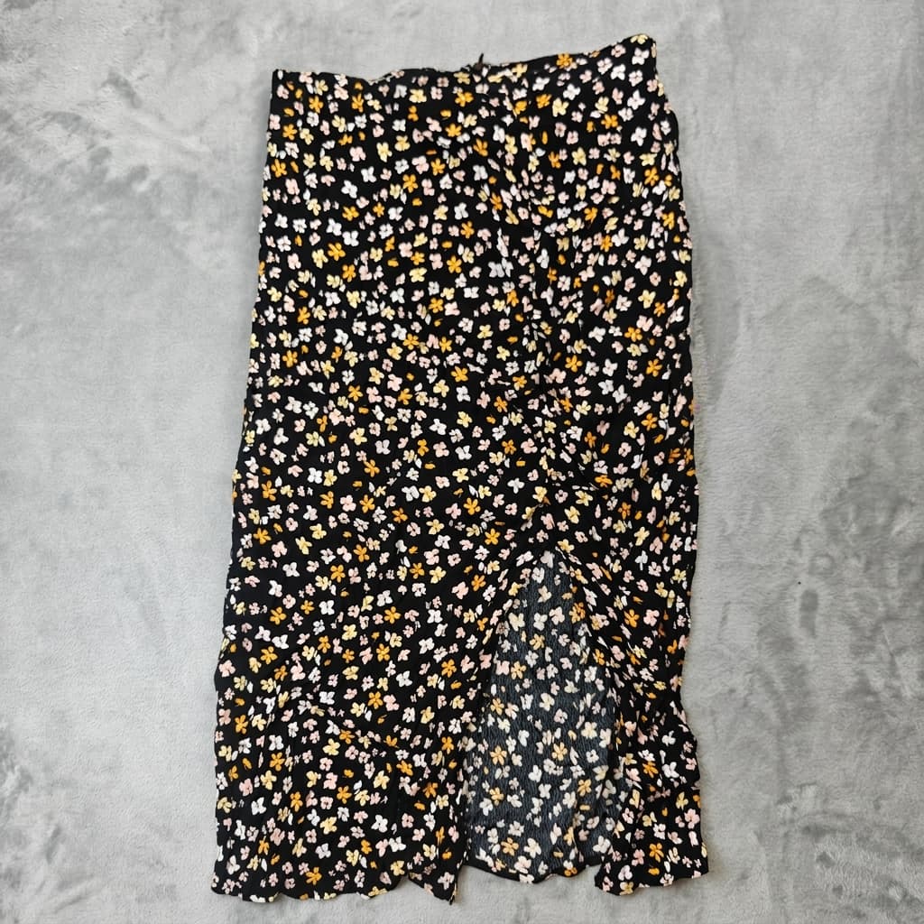 Dotti Floral Print Midi Skirt With Side Slit - Black — photo 1 of 6