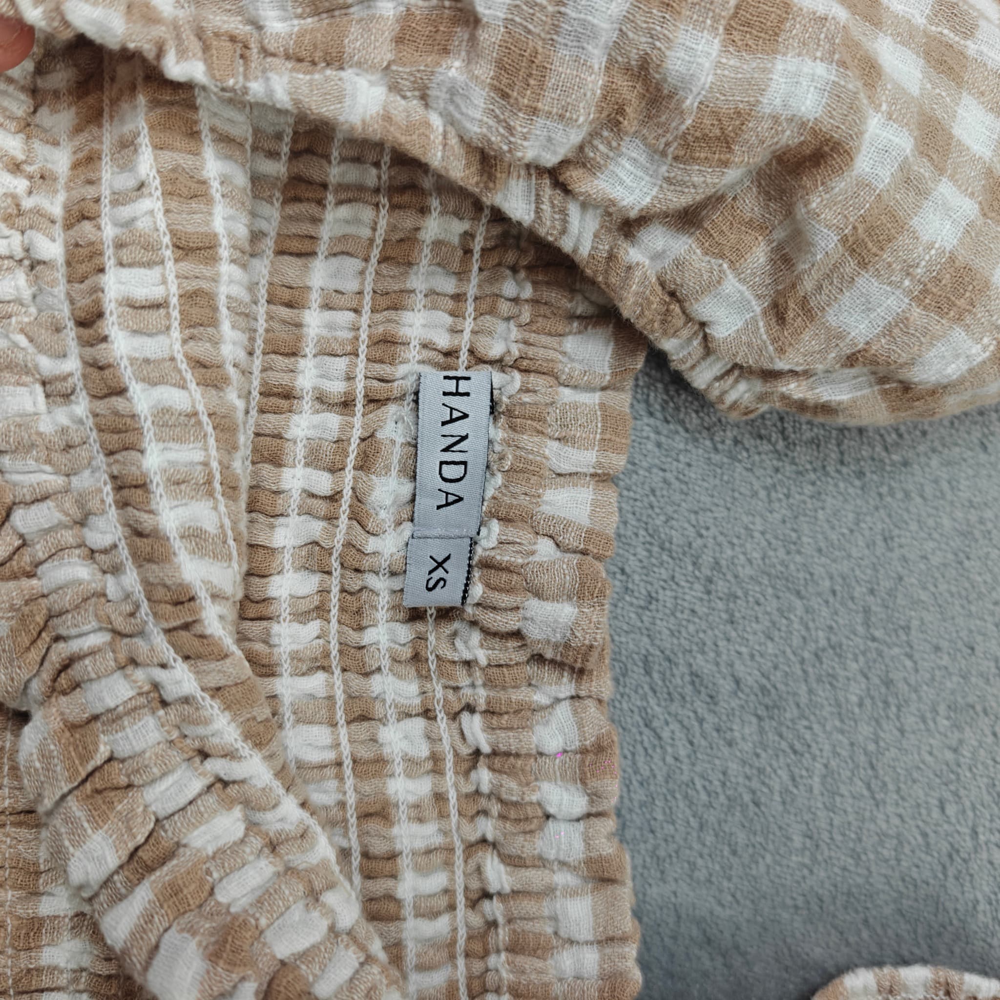 Handa Women's Off-Shoulder Smocked Gingham Mini Dress Beige White Size XS — photo 6 of 7