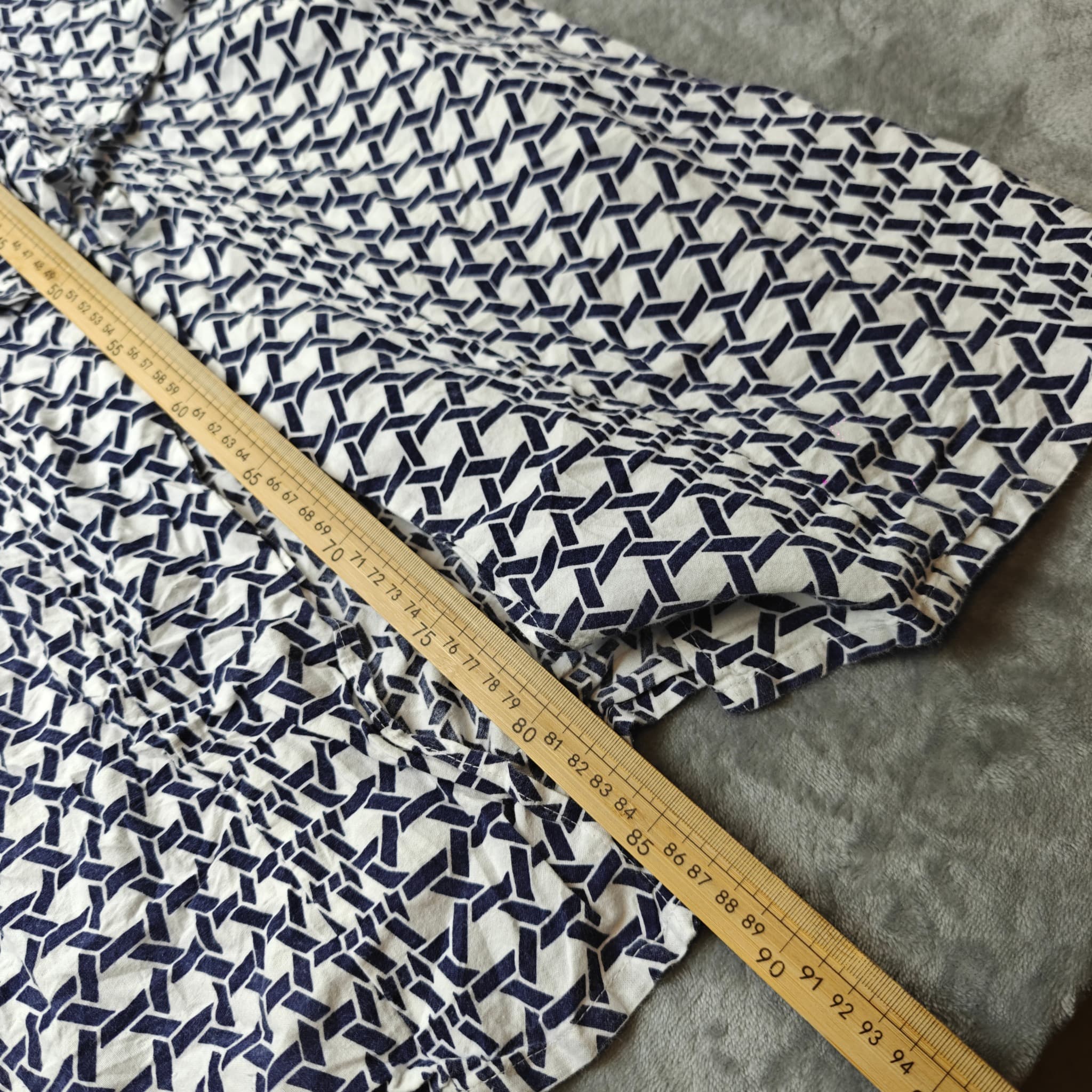 Japanese Yukata Robe - Geometric Pattern Navy & White — photo 4 of 6