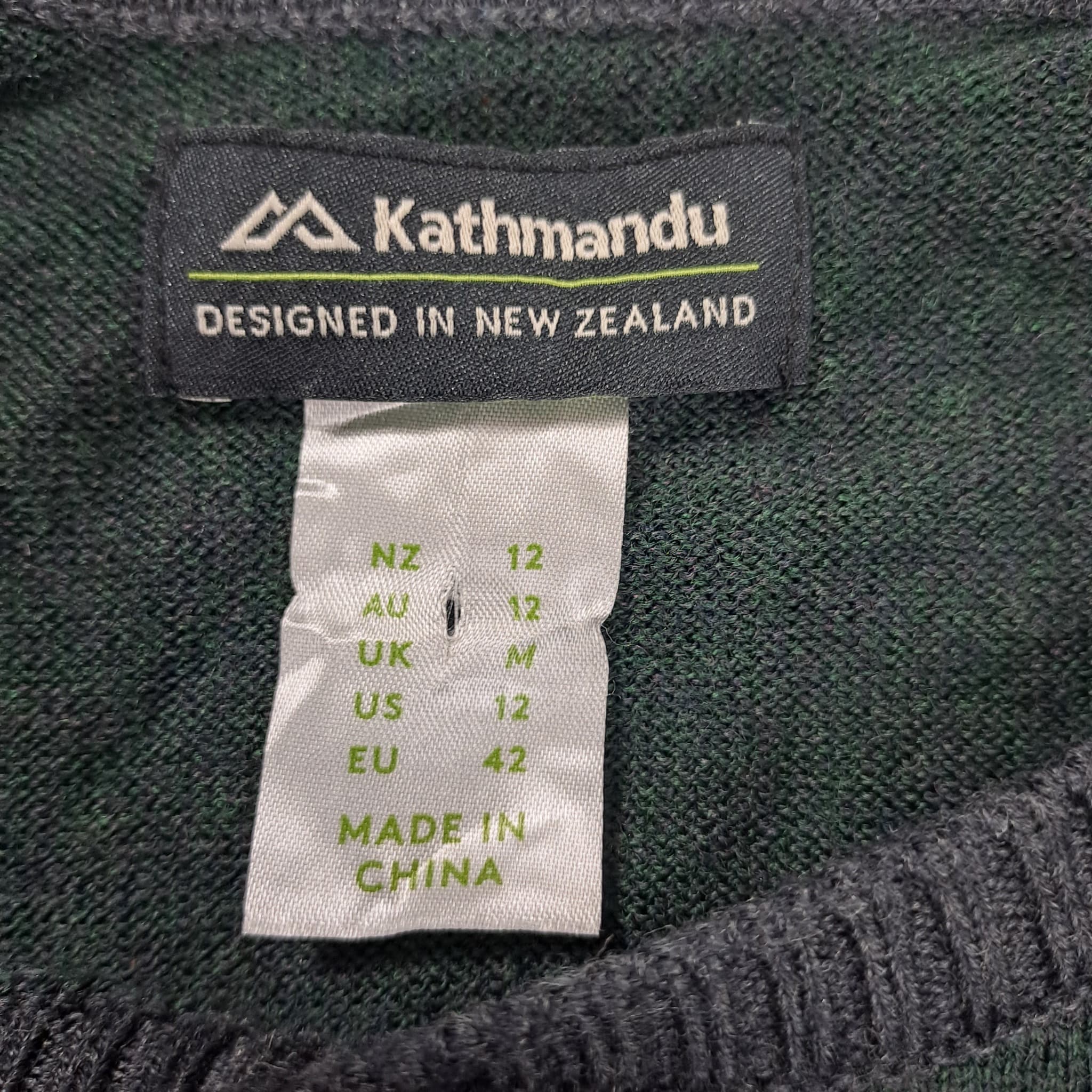 Kathmandu Men's Merino Wool Blend Raglan Crew Neck Sweater Green Grey Size 12 — photo 2 of 7