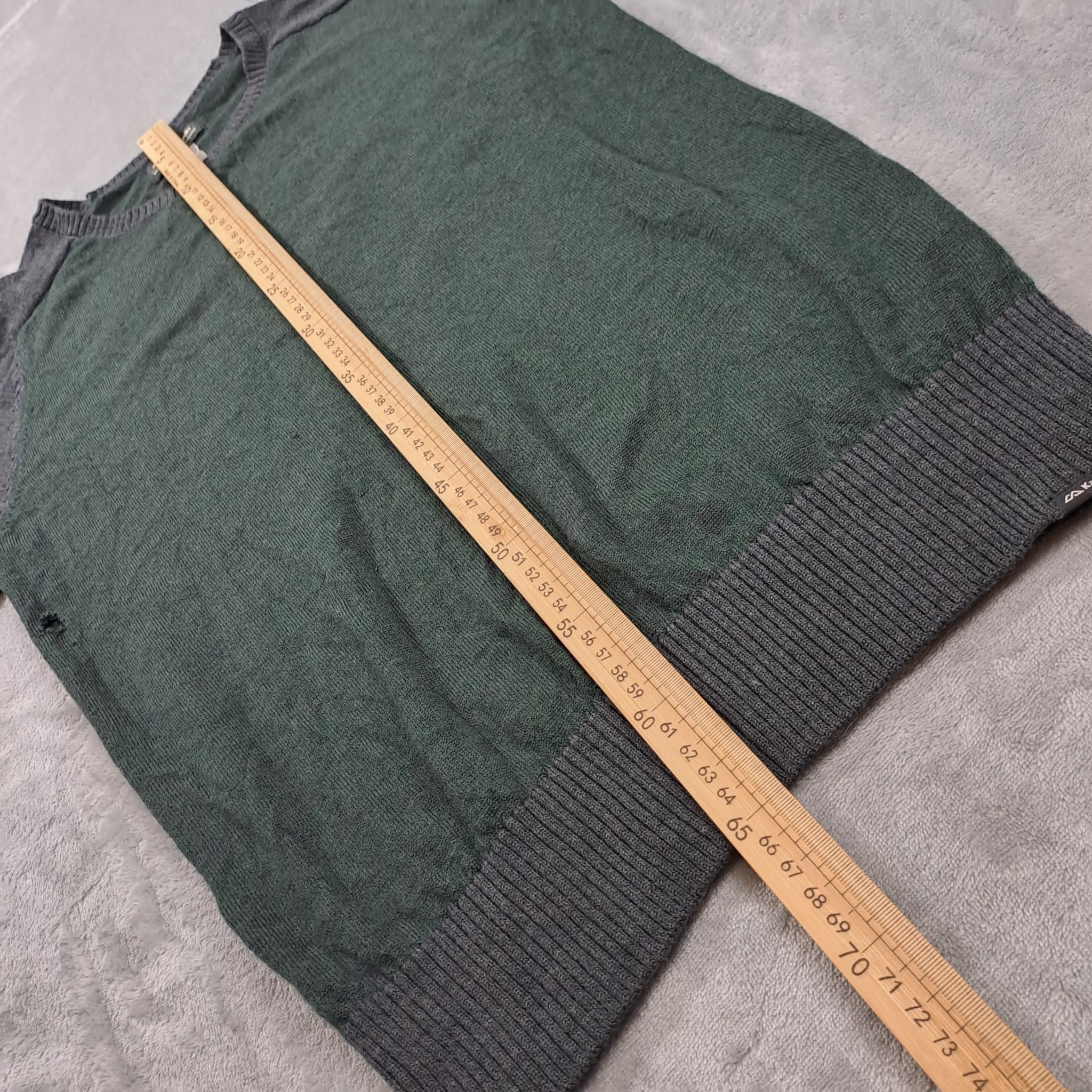 Kathmandu Men's Merino Wool Blend Raglan Crew Neck Sweater Green Grey Size 12 — photo 4 of 7