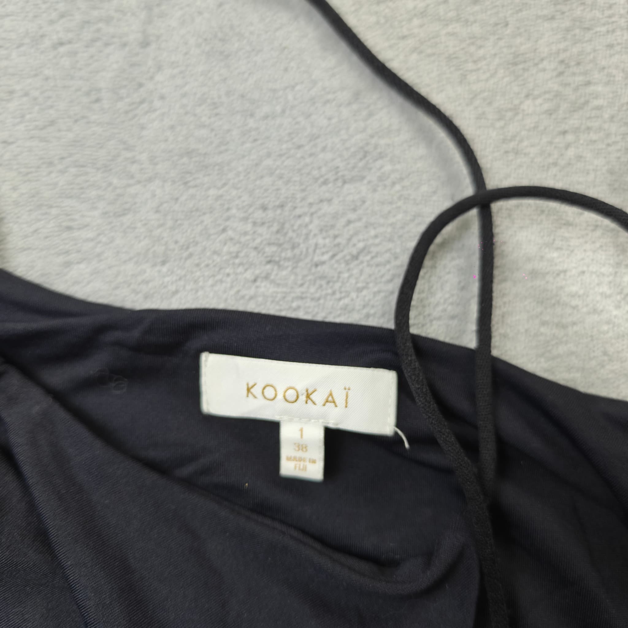 Kookai Spaghetti Strap V-Neck Crop Top Woman's Size 10 Black — photo 2 of 6