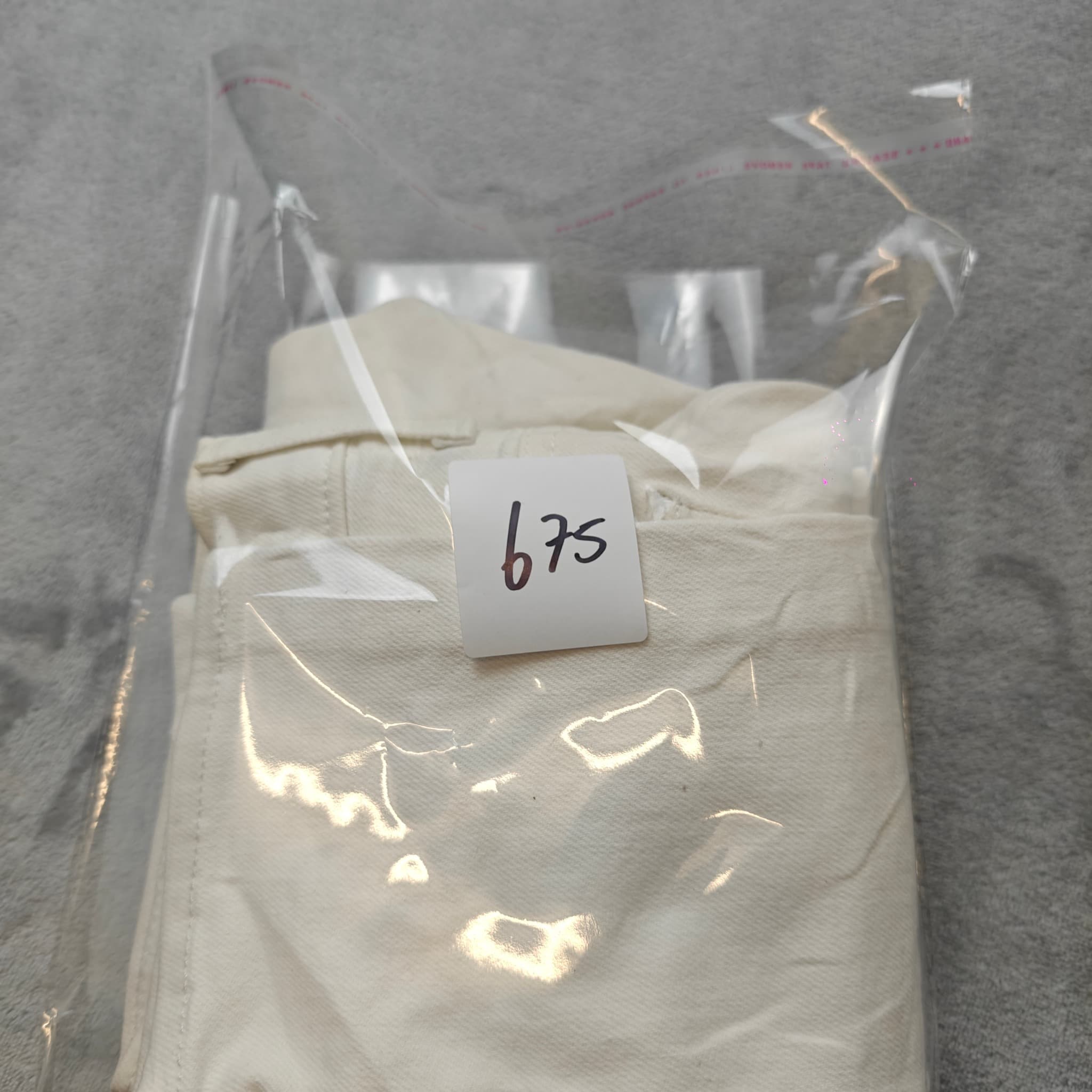 Levi's 311 Shaping Skinny Jeans - White Stretch Denim Women's Size 27 — photo 9 of 9