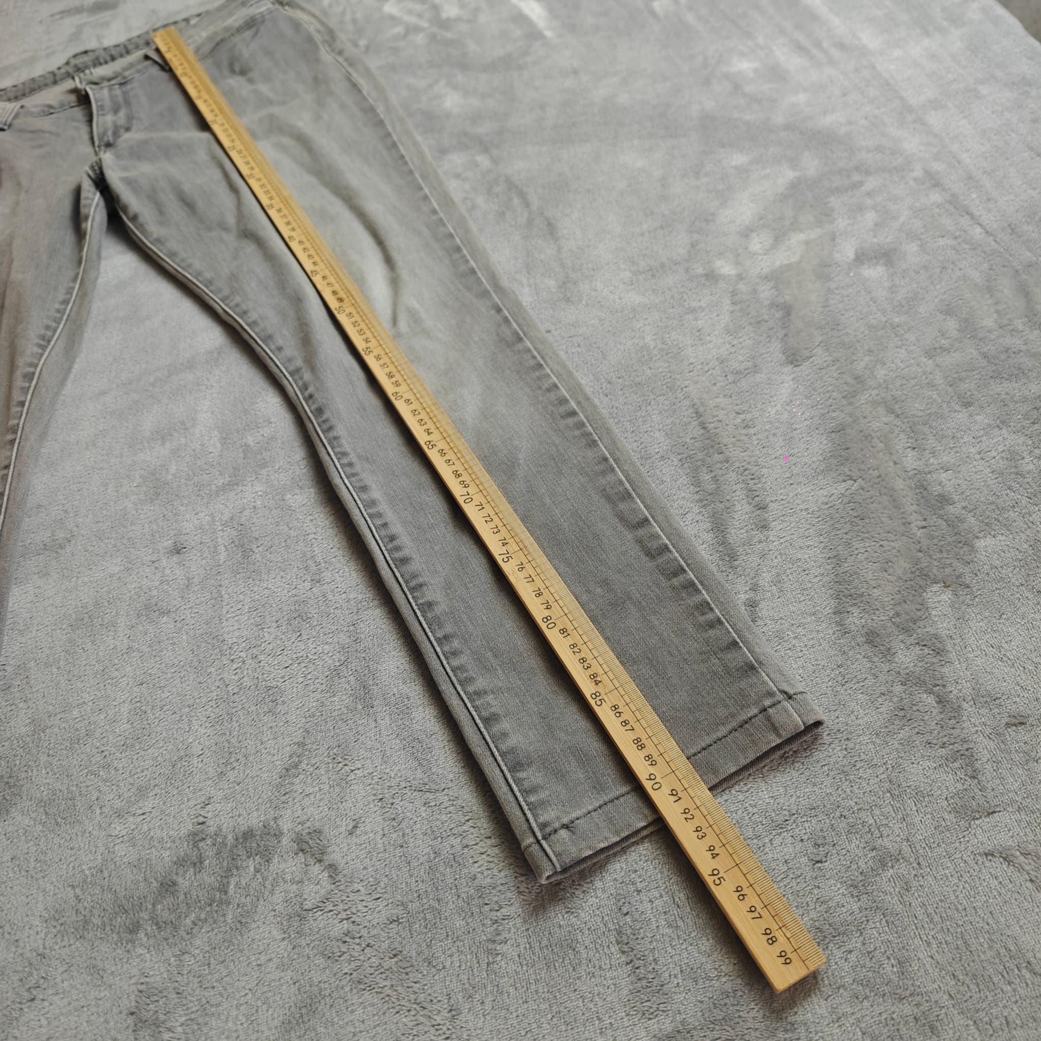 Levi's Women's Demi Curve Modern Rise Skinny Jeans Grey Size 31 — photo 6 of 8