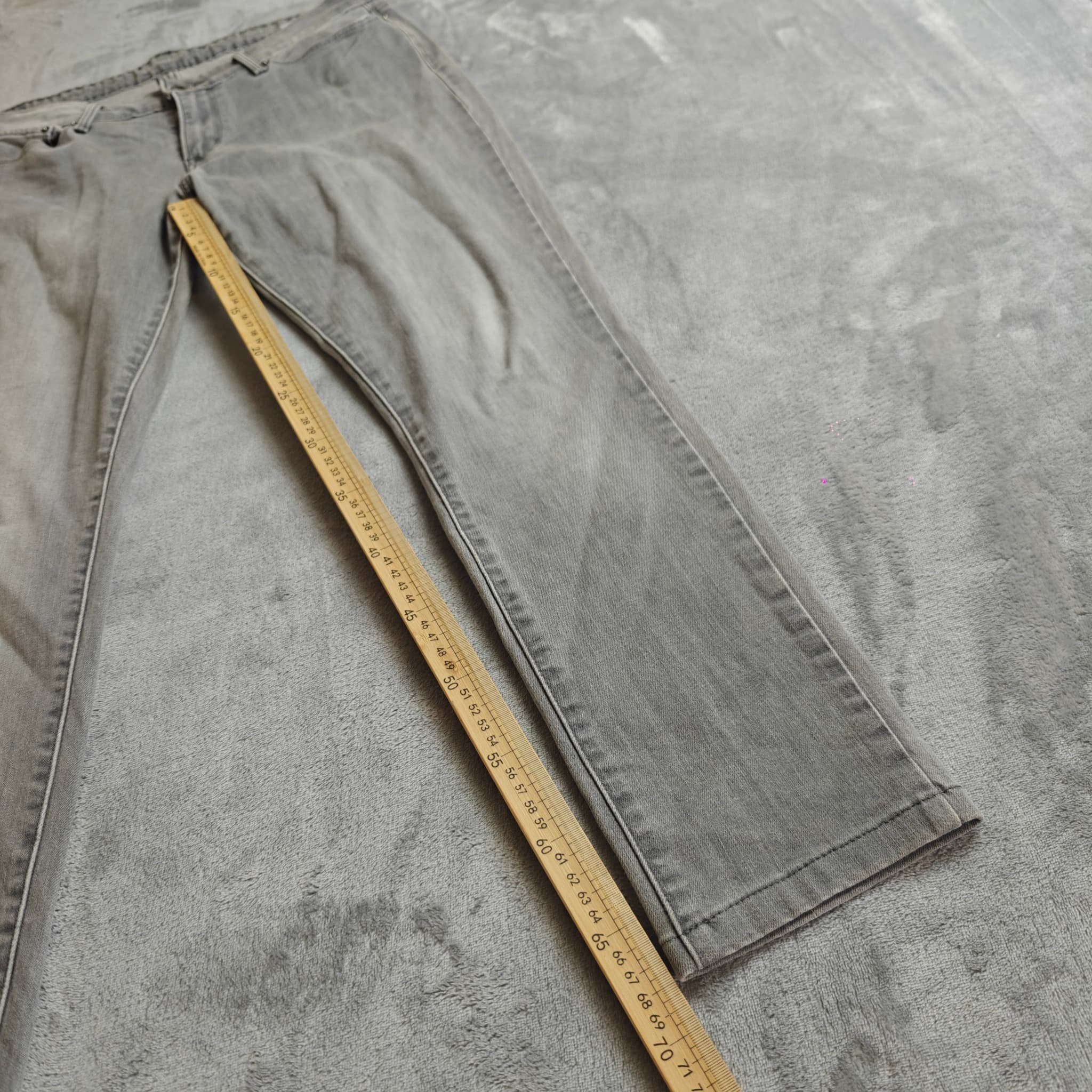 Levi's Women's Demi Curve Modern Rise Skinny Jeans Grey Size 31 — photo 7 of 8