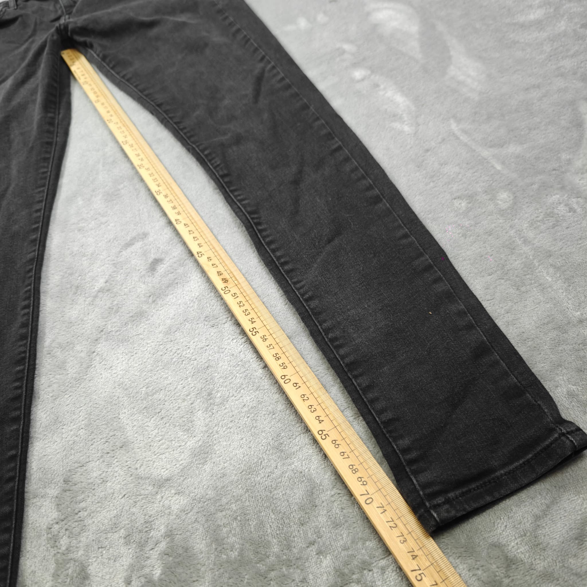 Levi Strauss & Co. 710 Super Skinny Jeans Women's Size 29 Black Stretch Denim — photo 5 of 7