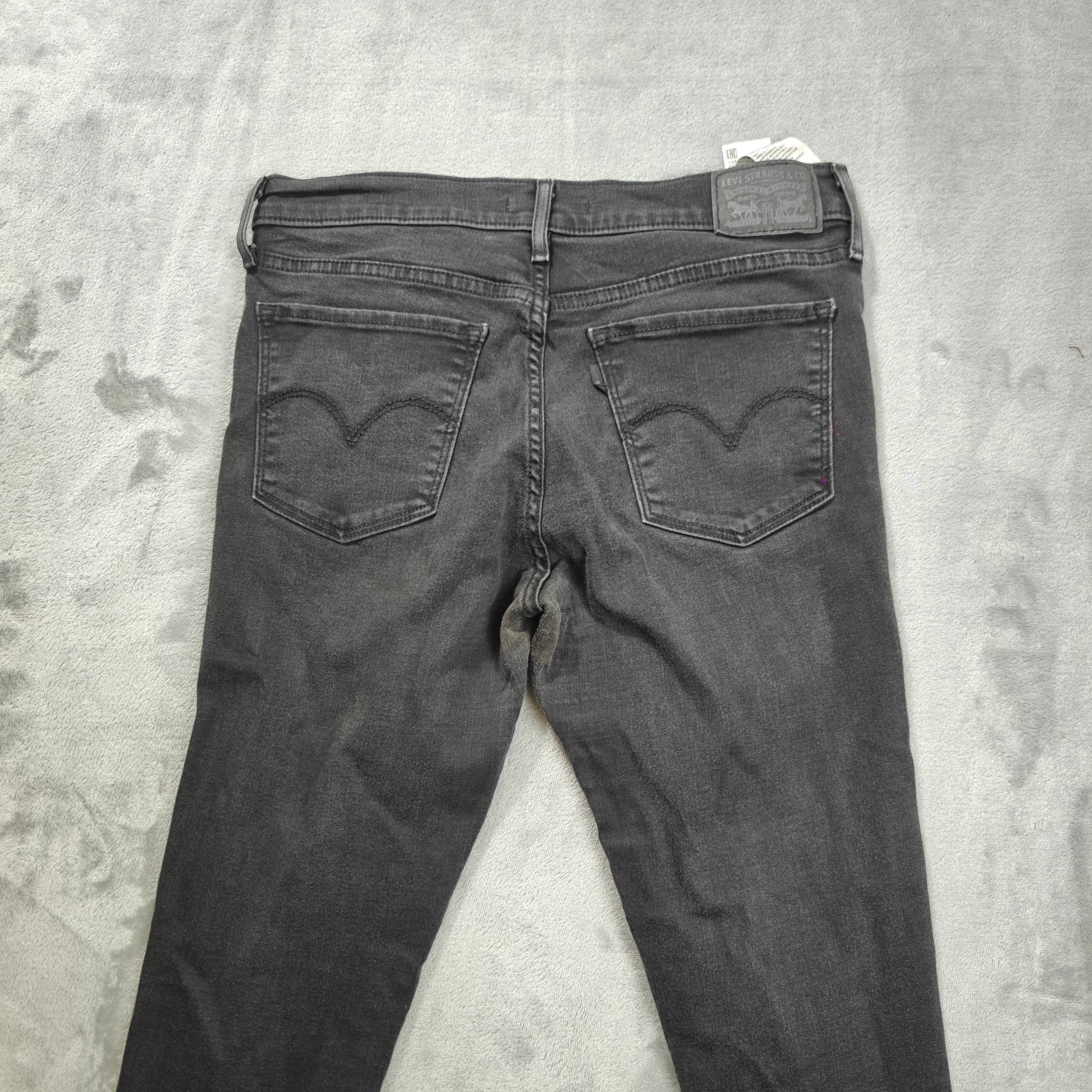 Levi Strauss & Co. 710 Super Skinny Jeans Women's Size 29 Black Stretch Denim — photo 7 of 7