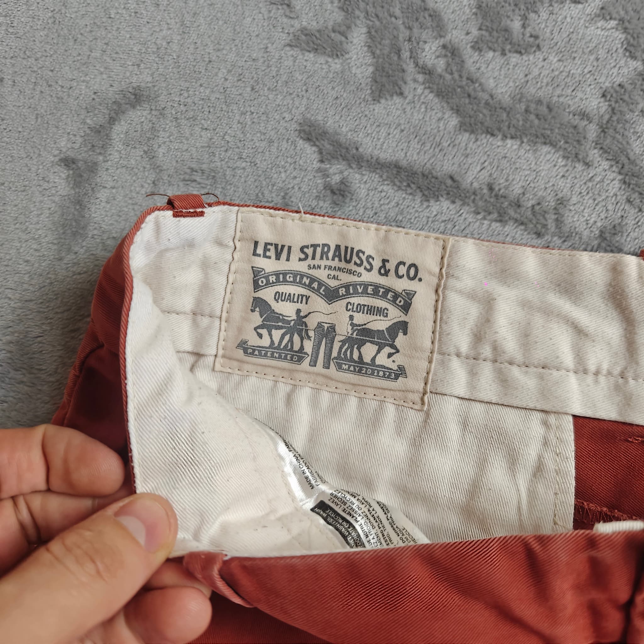 LEVI STRAUSS & CO. Men's Chino Pants Orange Size 34 — photo 2 of 7