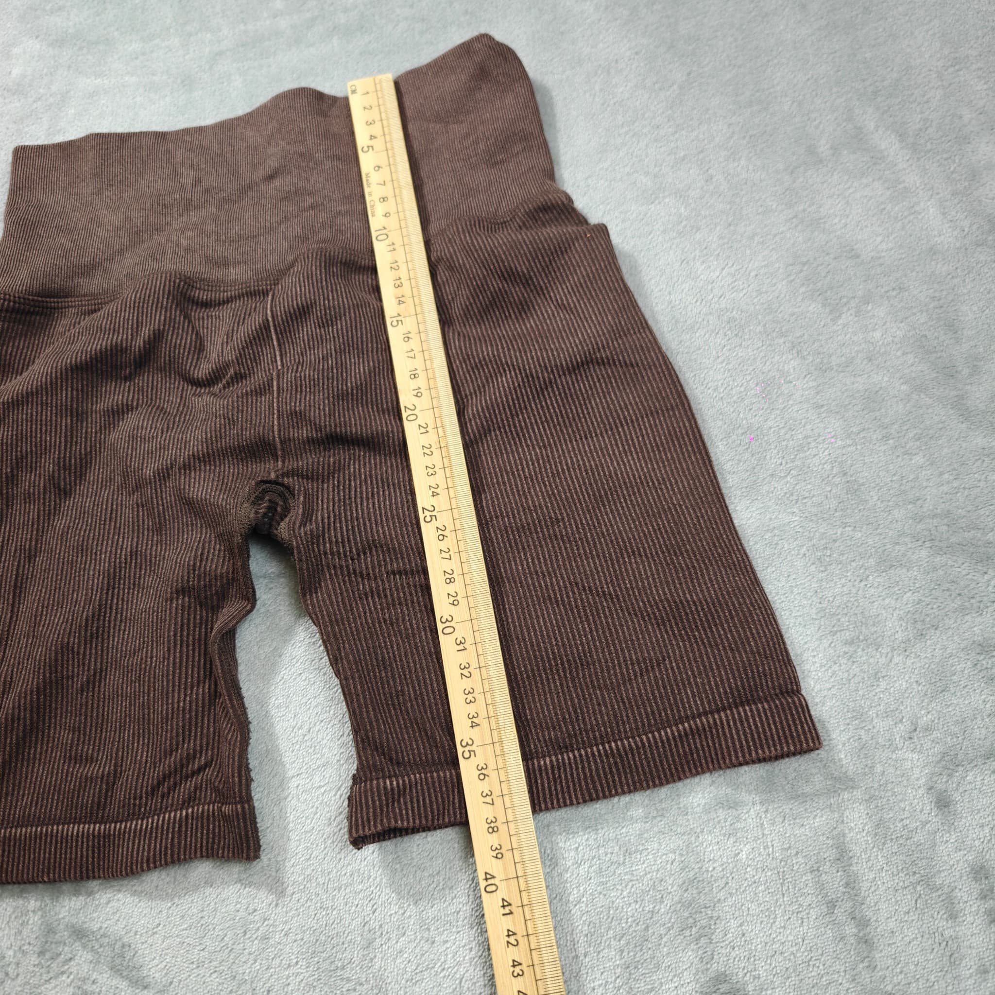 Lorna Jane Ribbed High Waisted Bike Shorts Brown Size XS — photo 4 of 5