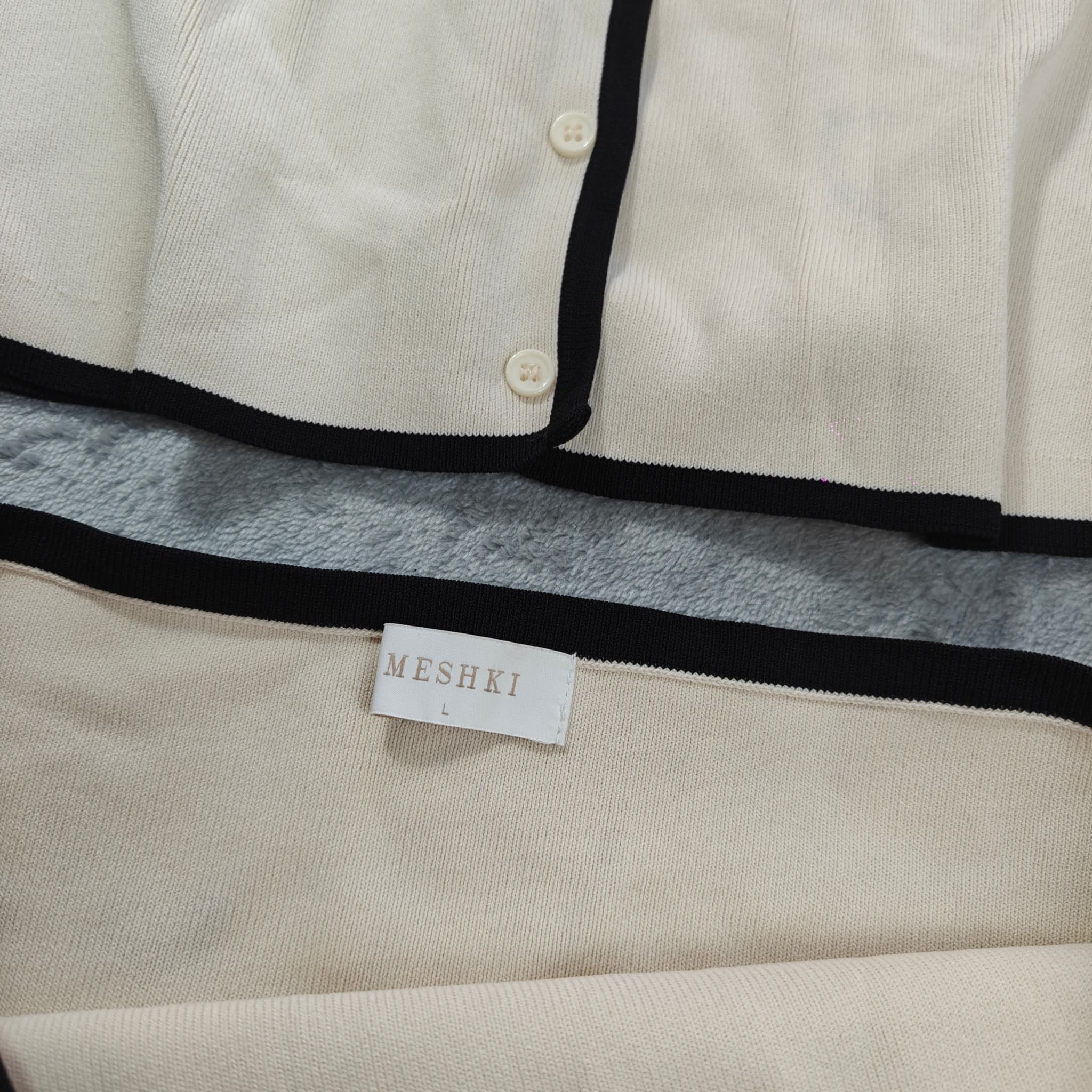 Meshki Knit Two Piece Set Women's Size L Beige Black Contrast Trim — photo 4 of 10