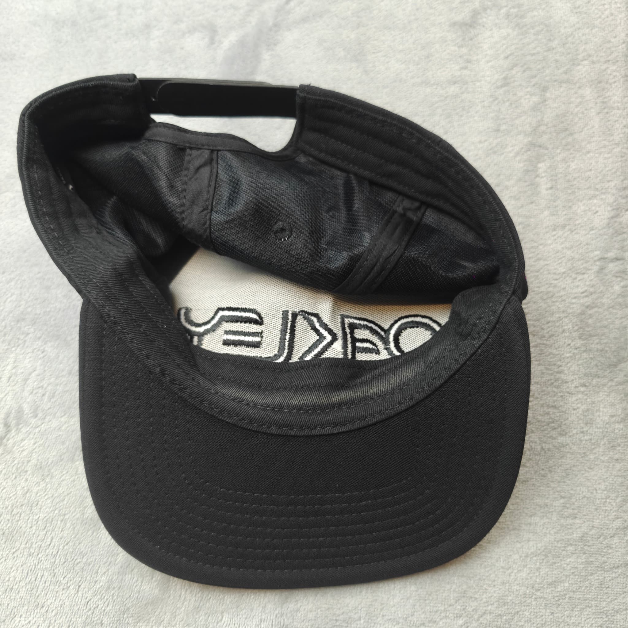 Oakley Men's Black Embroidered Logo Snapback Baseball Cap — photo 2 of 5