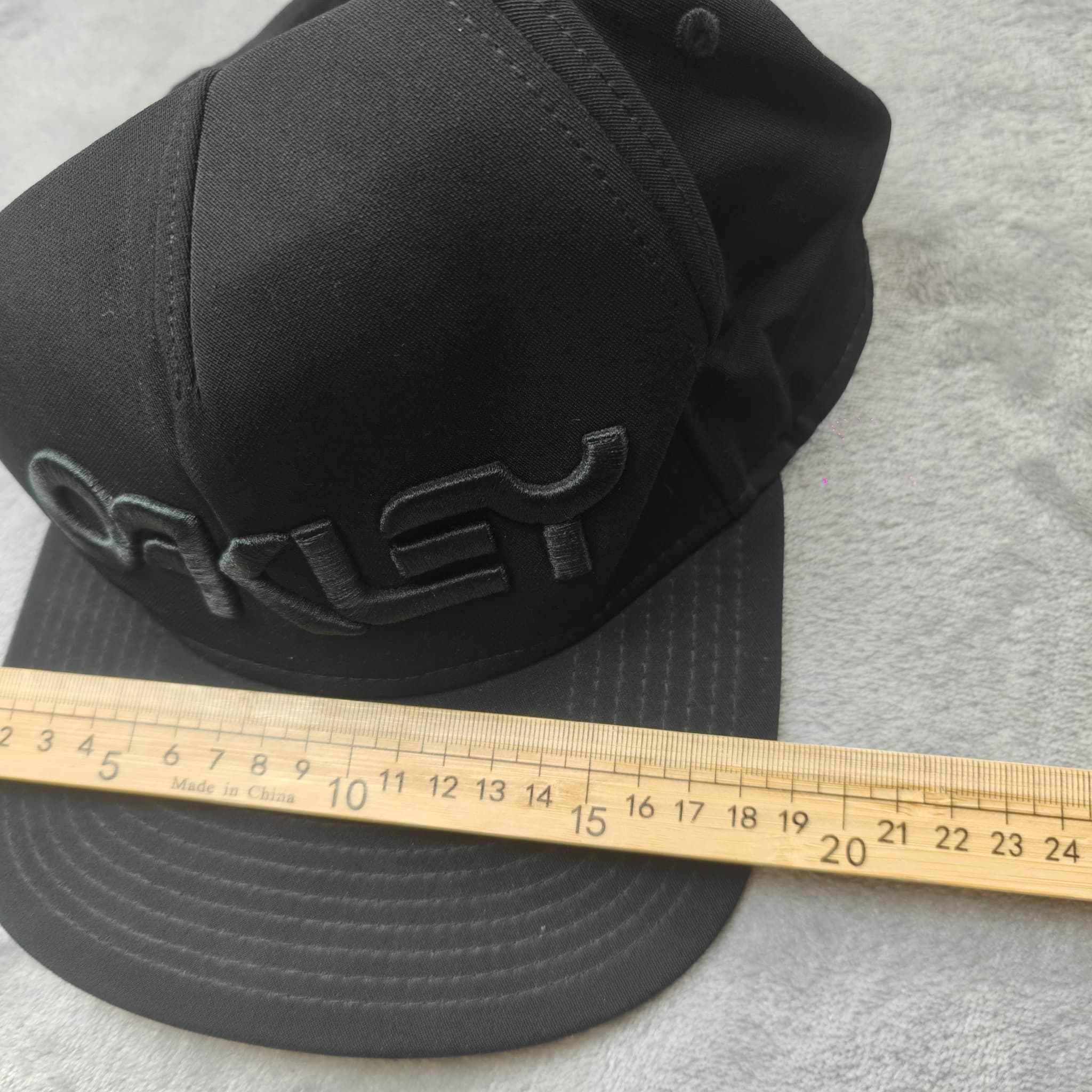 Oakley Men's Black Embroidered Logo Snapback Baseball Cap — photo 4 of 5
