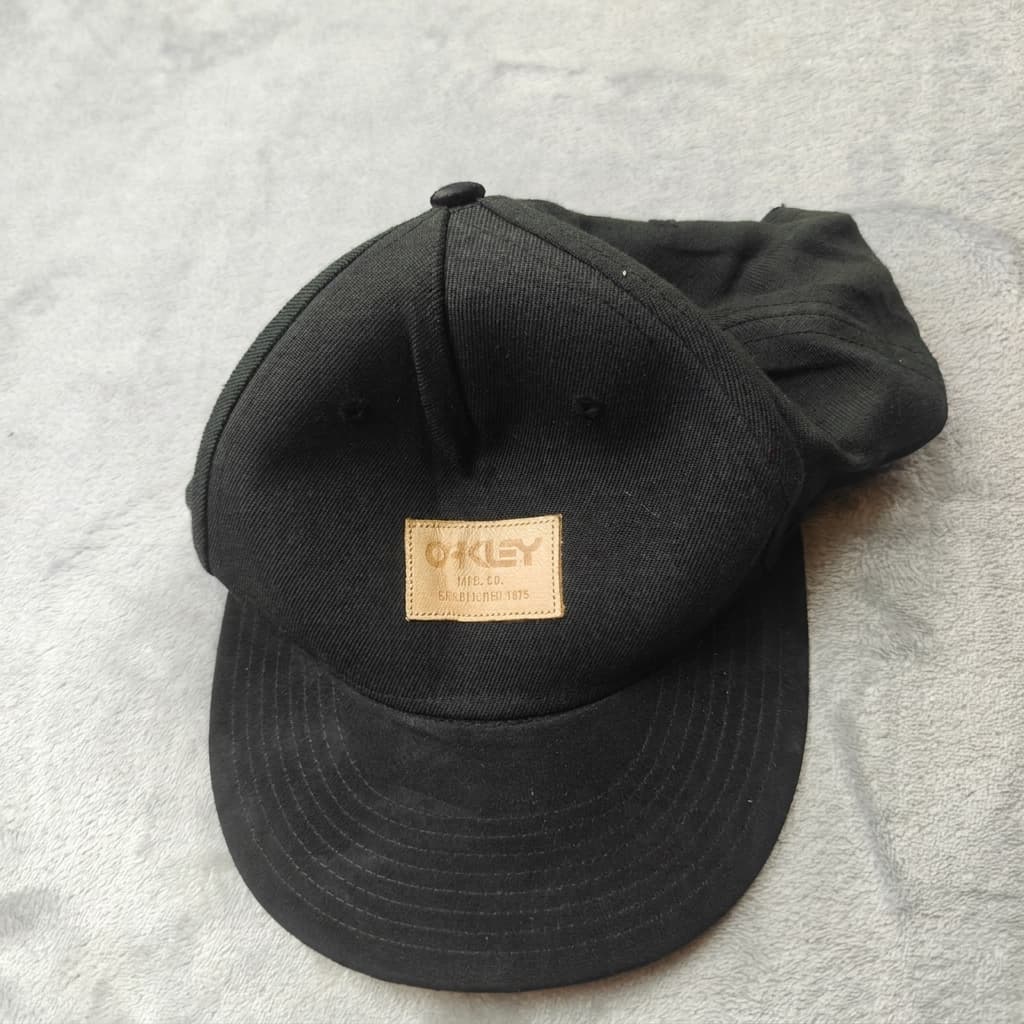 Oakley Mfg. Co. Established 1975 Leather Patch Baseball Cap - Black — photo 1 of 5