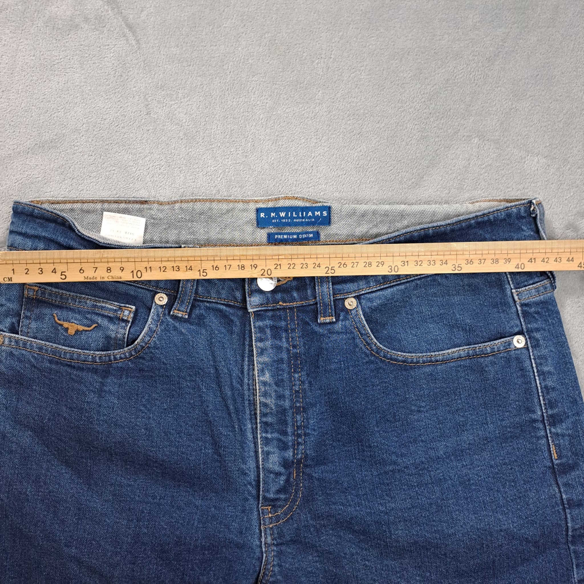 R.M.WILLIAMS Blue Denim Jeans — photo 3 of 7