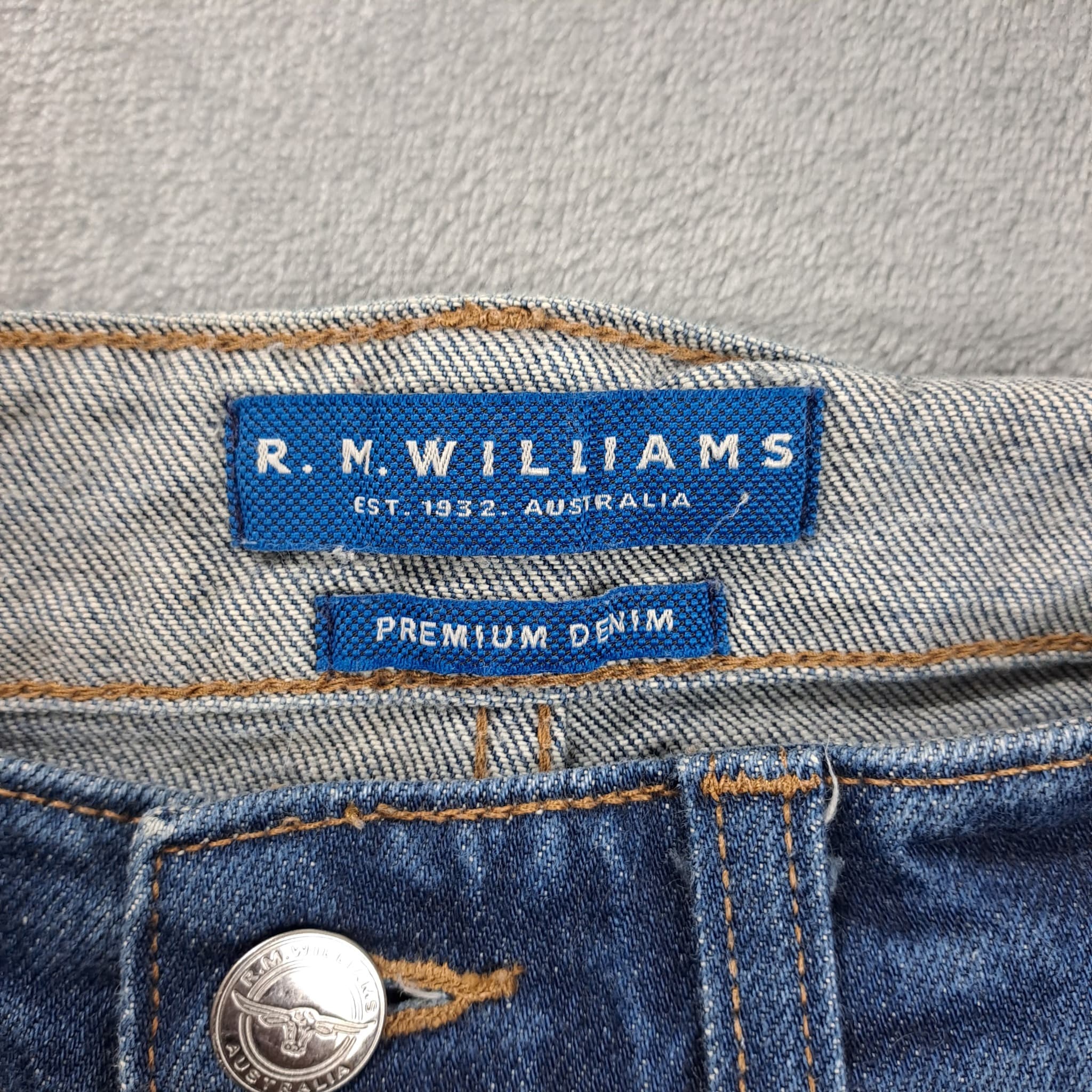 R.M.WILLIAMS Blue Denim Jeans — photo 4 of 7