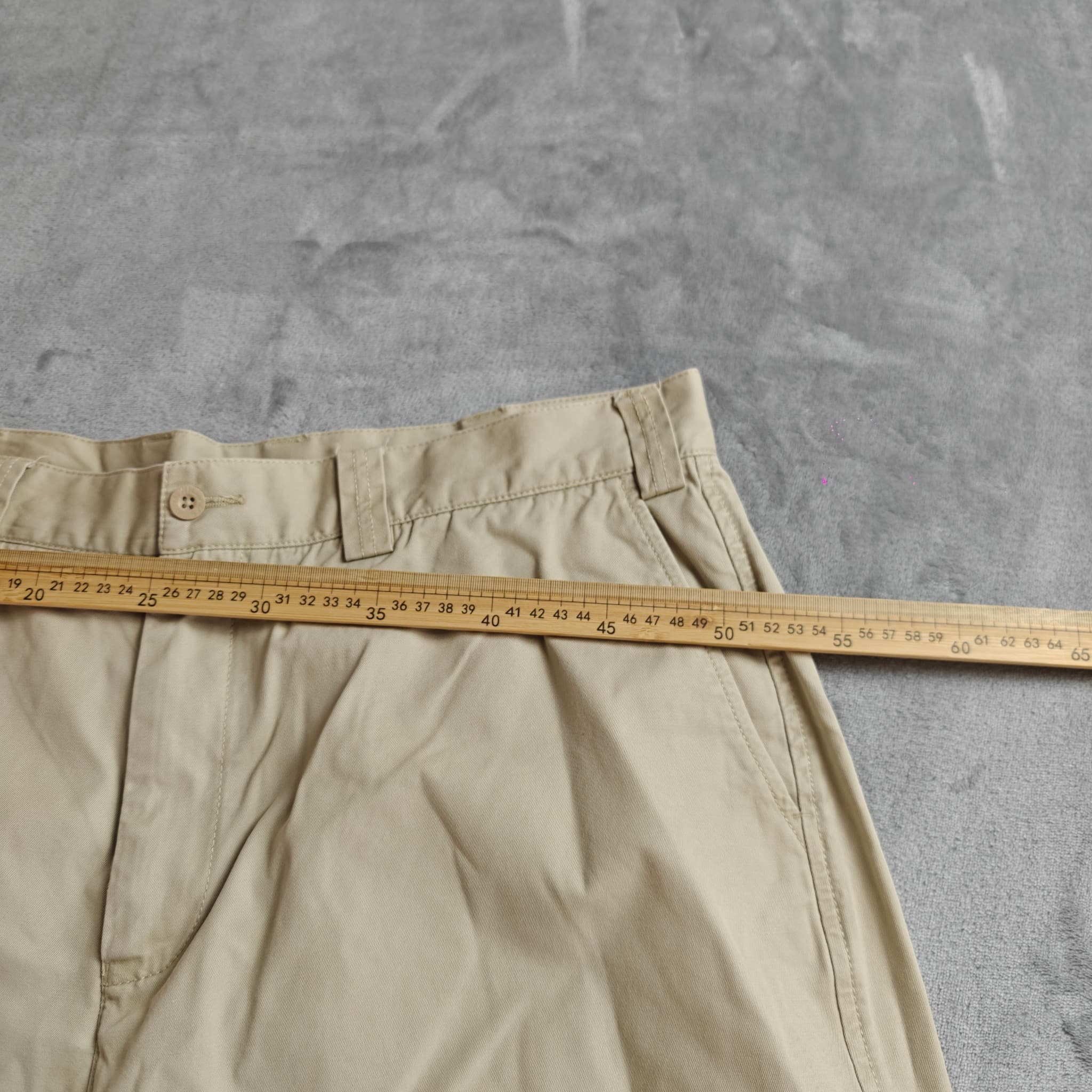 R.M. Williams Men's Khaki Chino Shorts Size 40 — photo 4 of 6