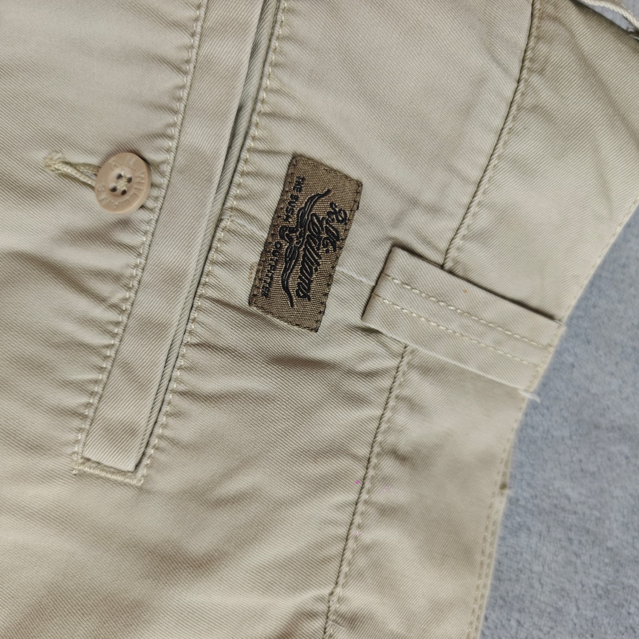 R.M. Williams Men's Khaki Chino Shorts Size 40 — photo 3 of 6