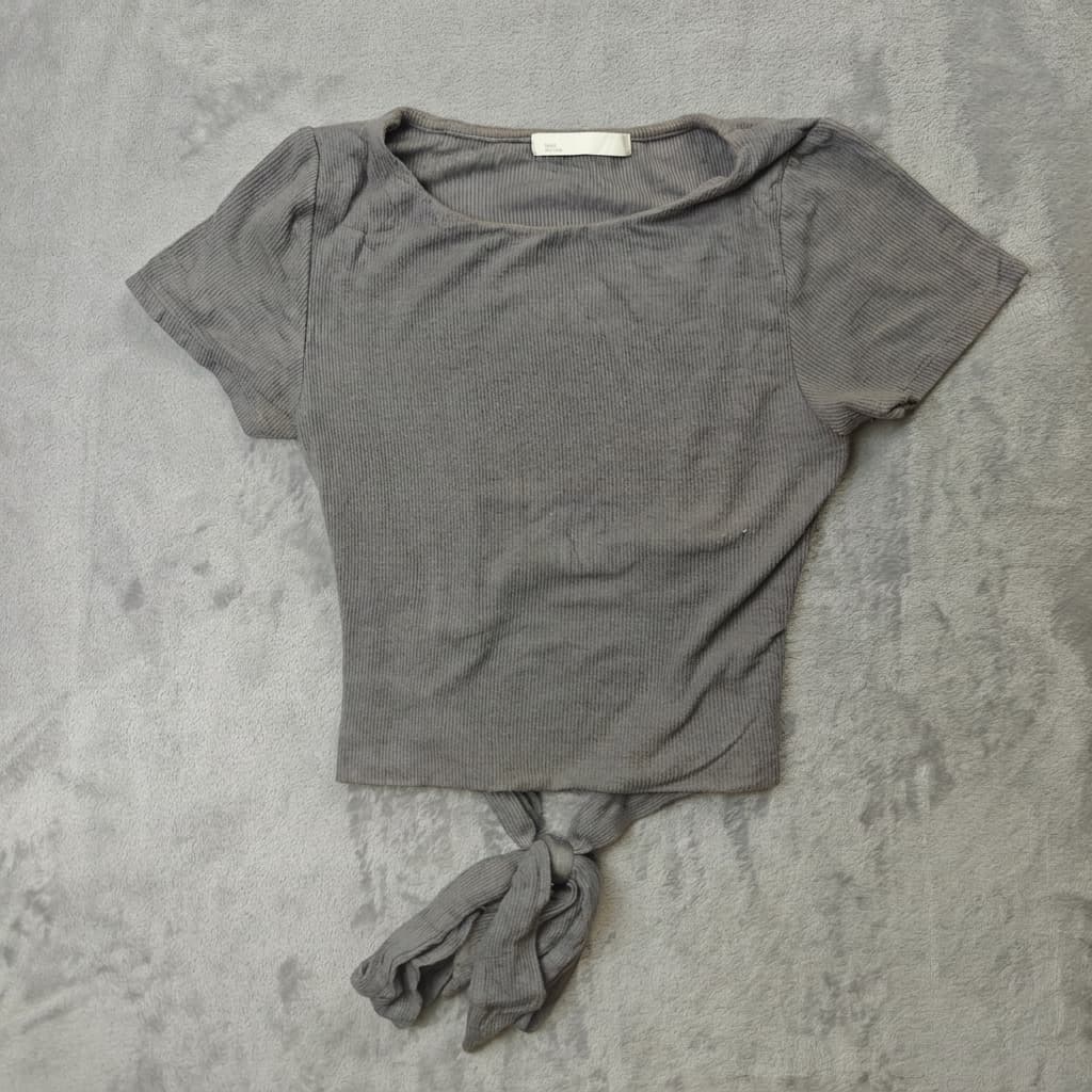 Ribbed Tie-Front Short Sleeve Crop Top Woman's Grey — photo 1 of 6