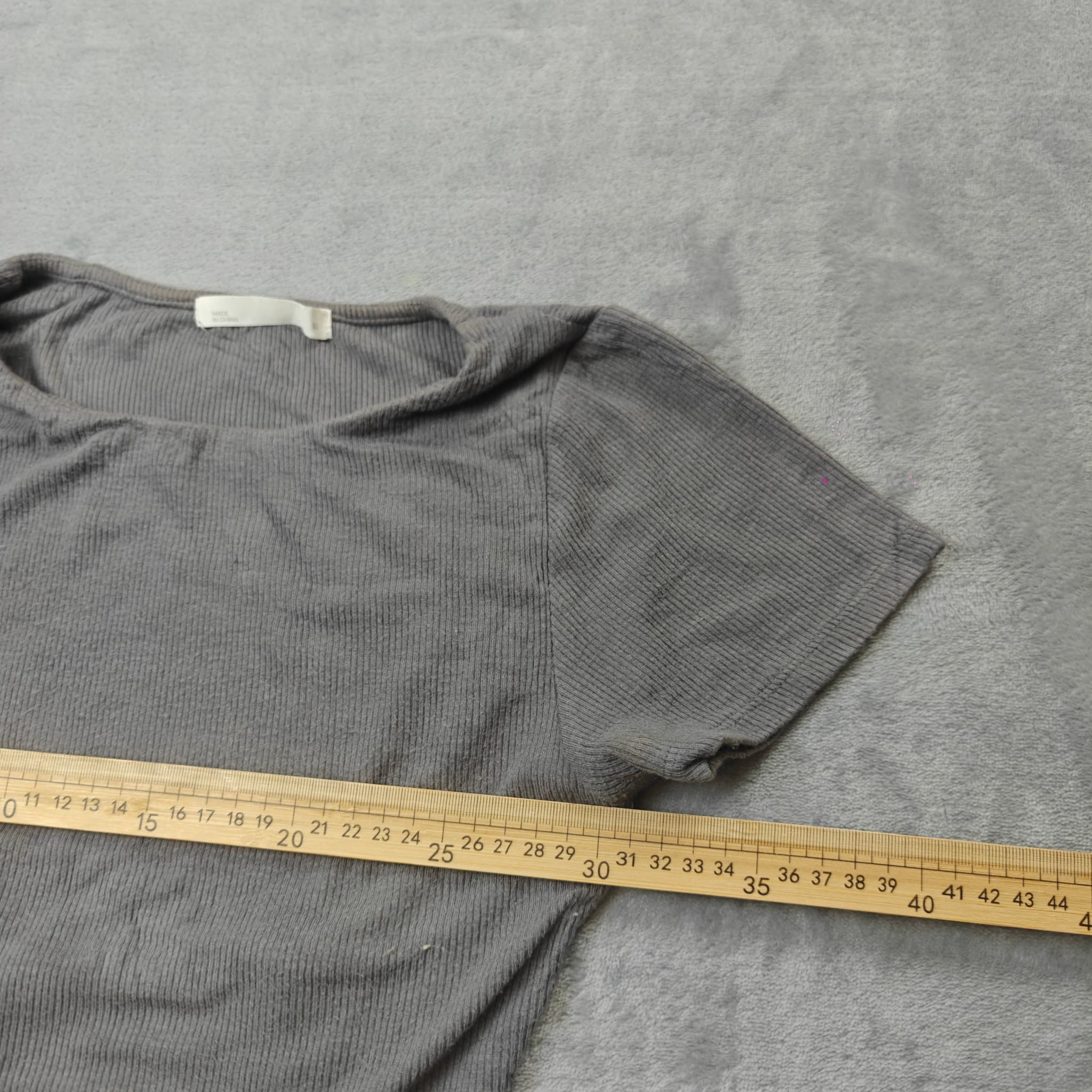 Ribbed Tie-Front Short Sleeve Crop Top Woman's Grey — photo 5 of 6