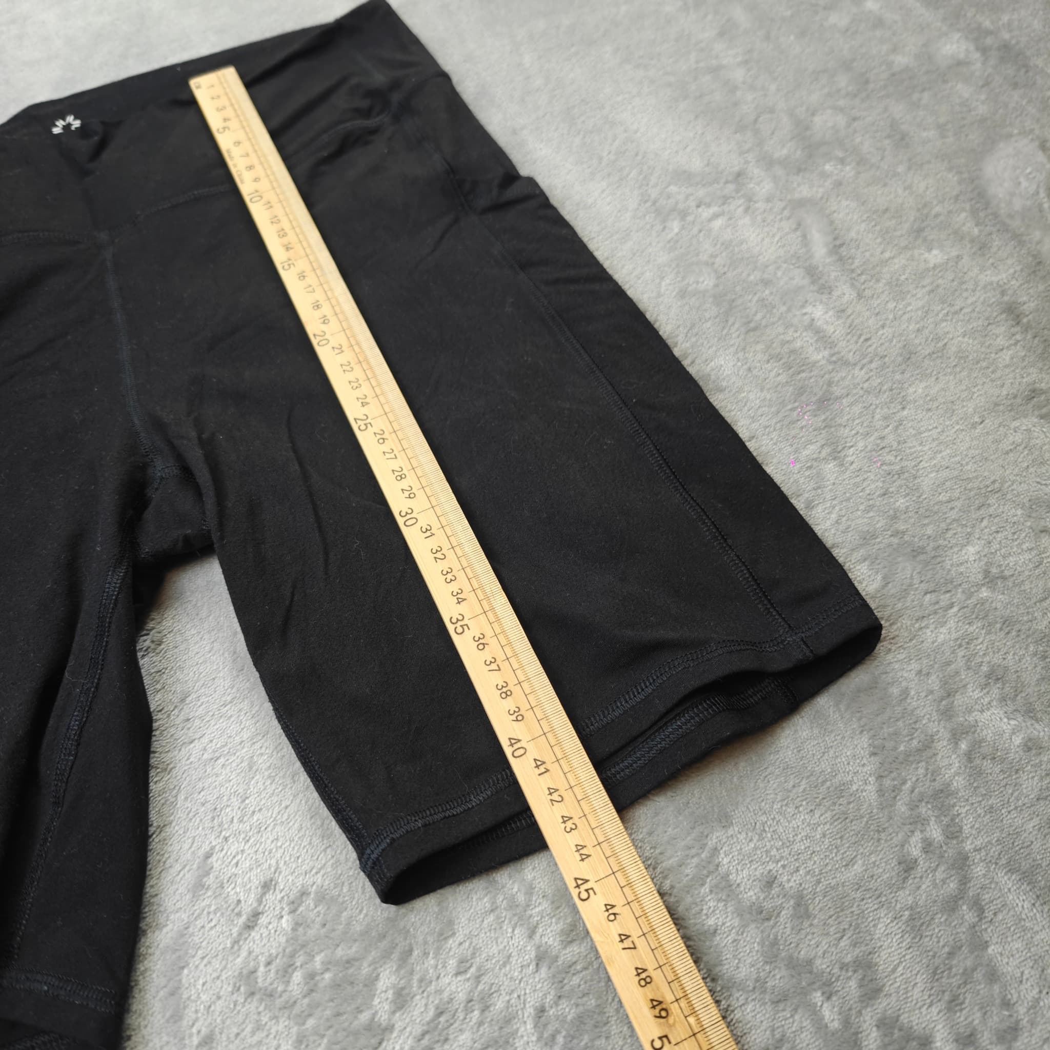 Rockwear Women's High-Waisted Bike Shorts With Side Pockets Black Size 14 — photo 3 of 7