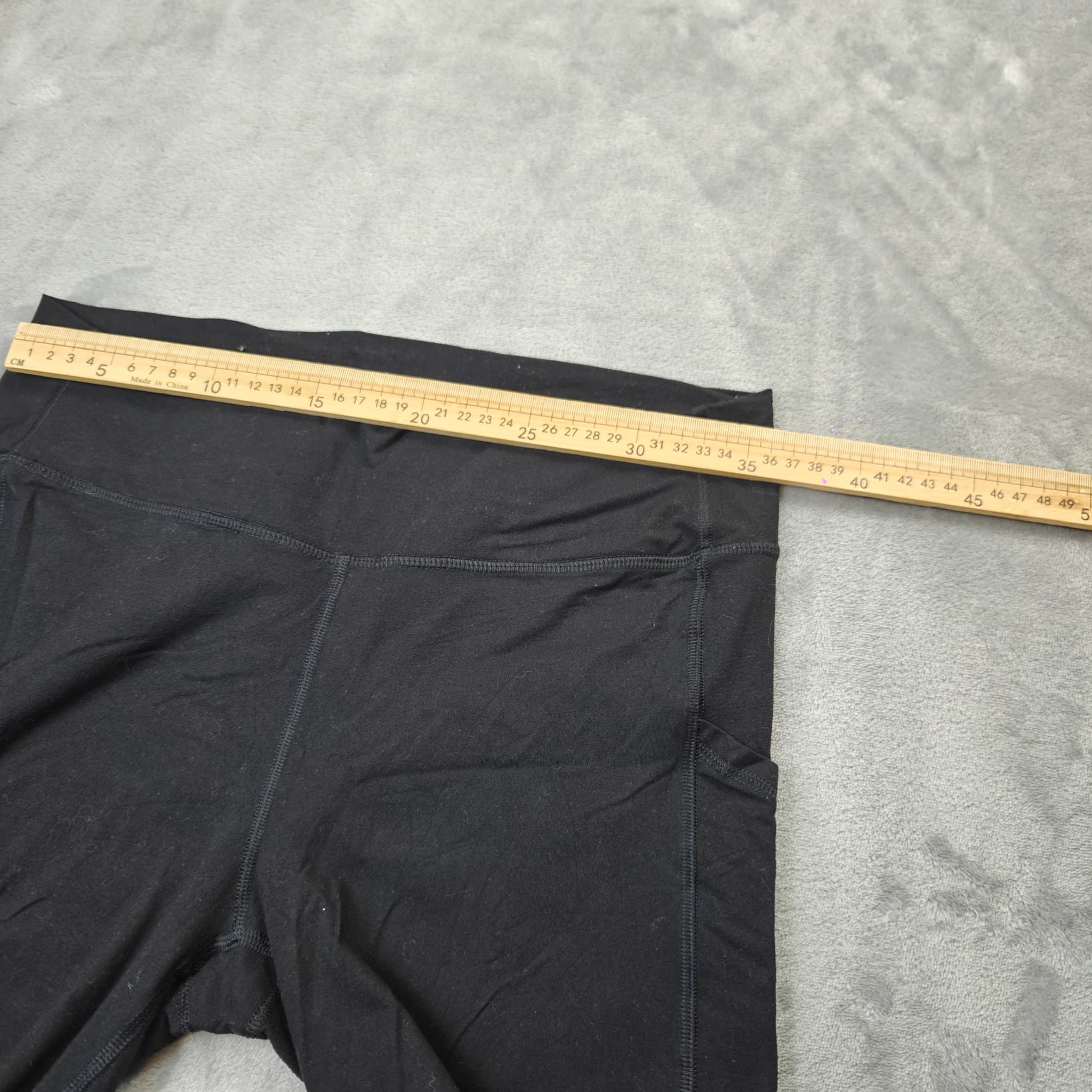 Rockwear Women's High-Waisted Bike Shorts With Side Pockets Black Size 14 — photo 4 of 7