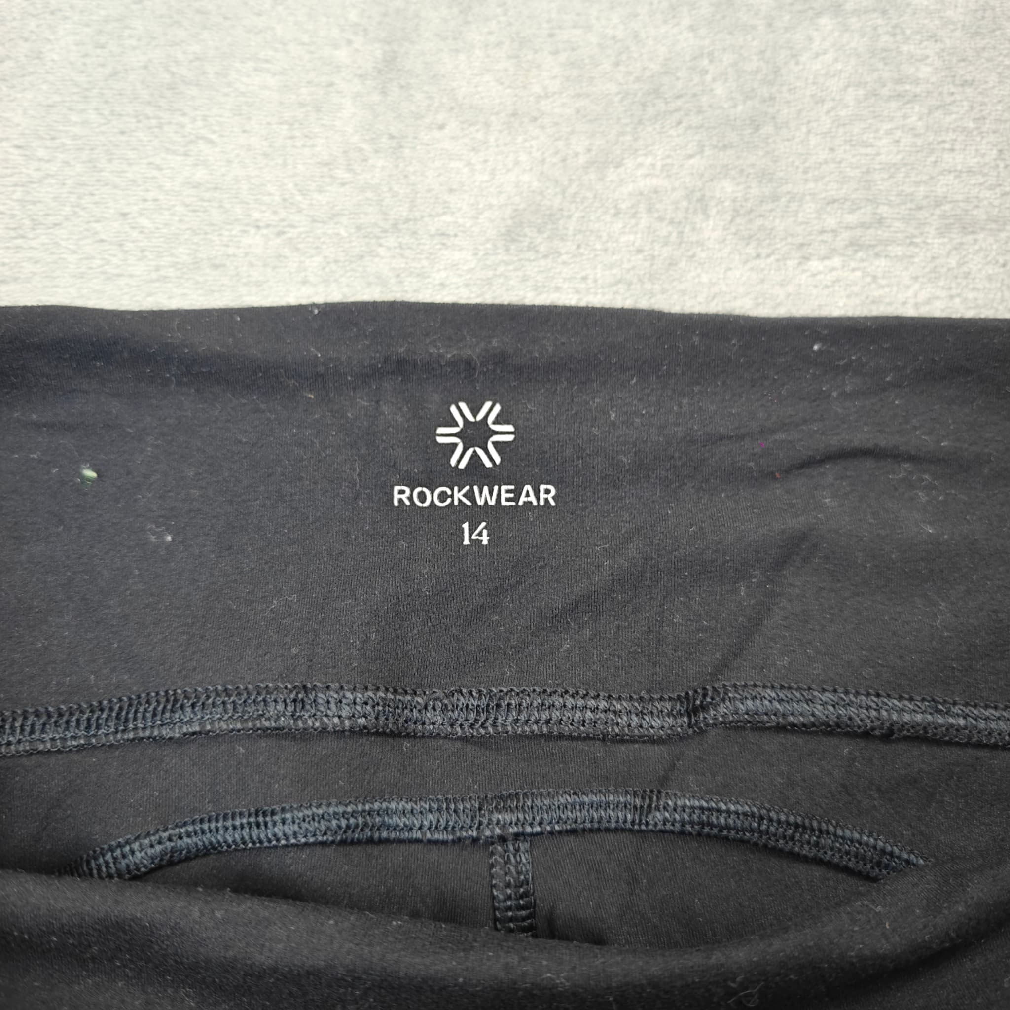 Rockwear Women's High-Waisted Bike Shorts With Side Pockets Black Size 14 — photo 5 of 7