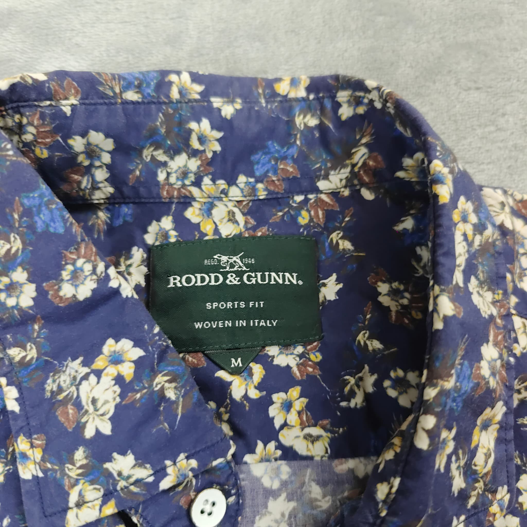 Rodd & Gunn Sports Fit Shirt Men's Medium Floral Long Sleeve Pattern — photo 2 of 8