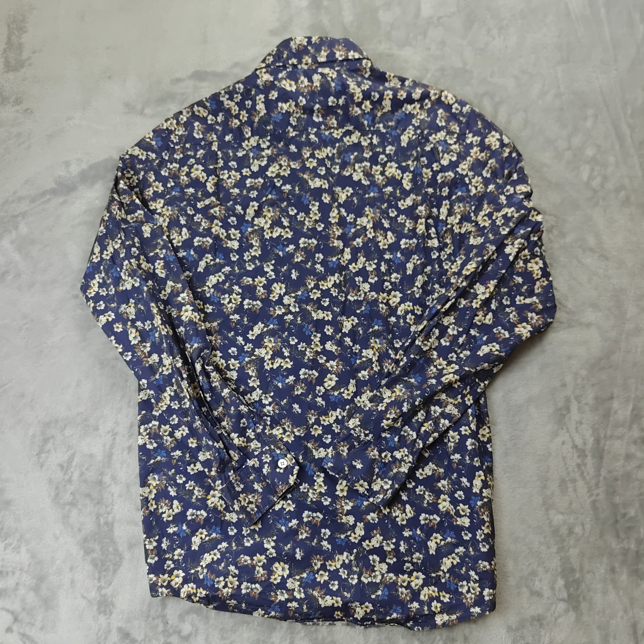 Rodd & Gunn Sports Fit Shirt Men's Medium Floral Long Sleeve Pattern — photo 8 of 8