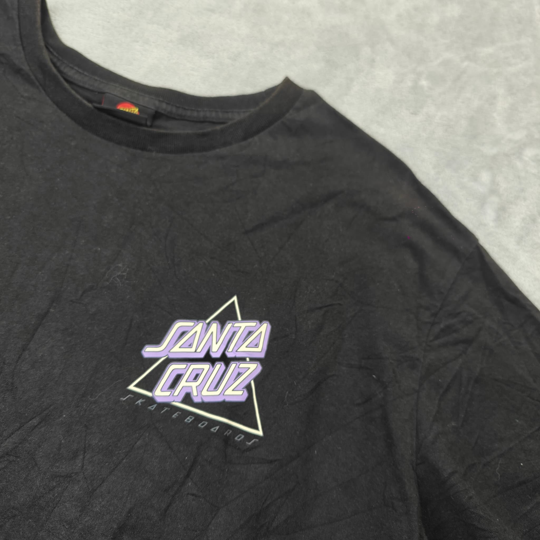 Santa Cruz Skateboards Triangle Logo Graphic T-Shirt Woman's Size 14 Black — photo 2 of 7